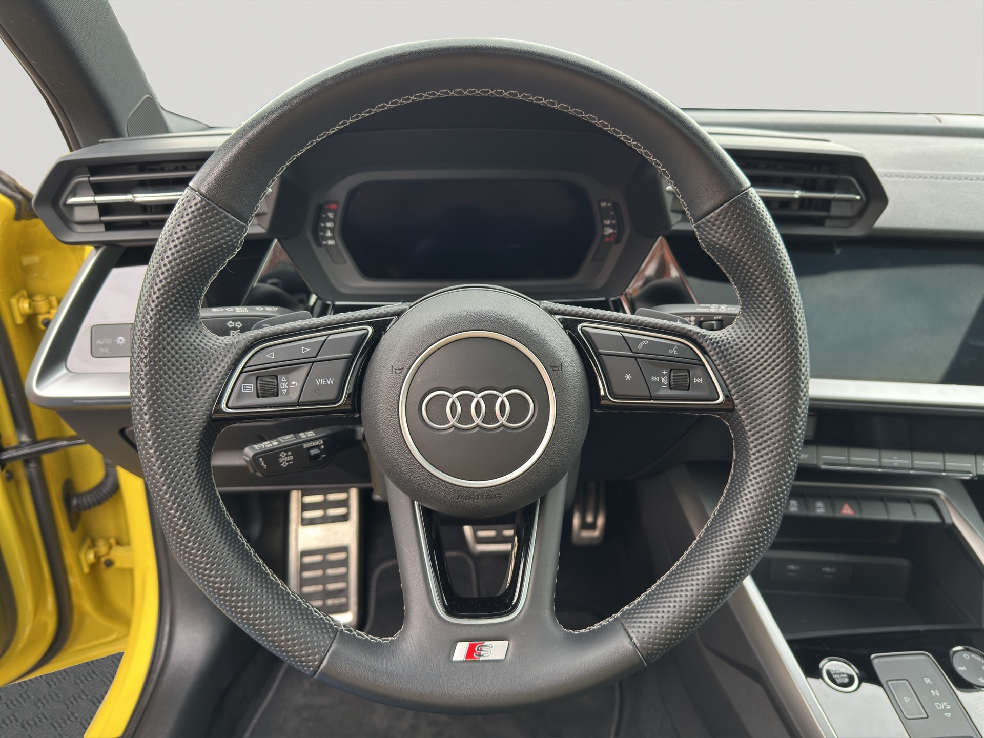 AUDI A3 Sportback 35 TFSI S Line S-tronic-image-11