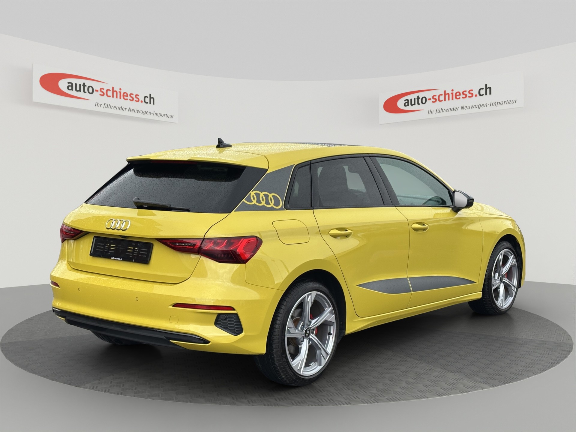 AUDI A3 Sportback 35 TFSI S Line S-tronic-image-4