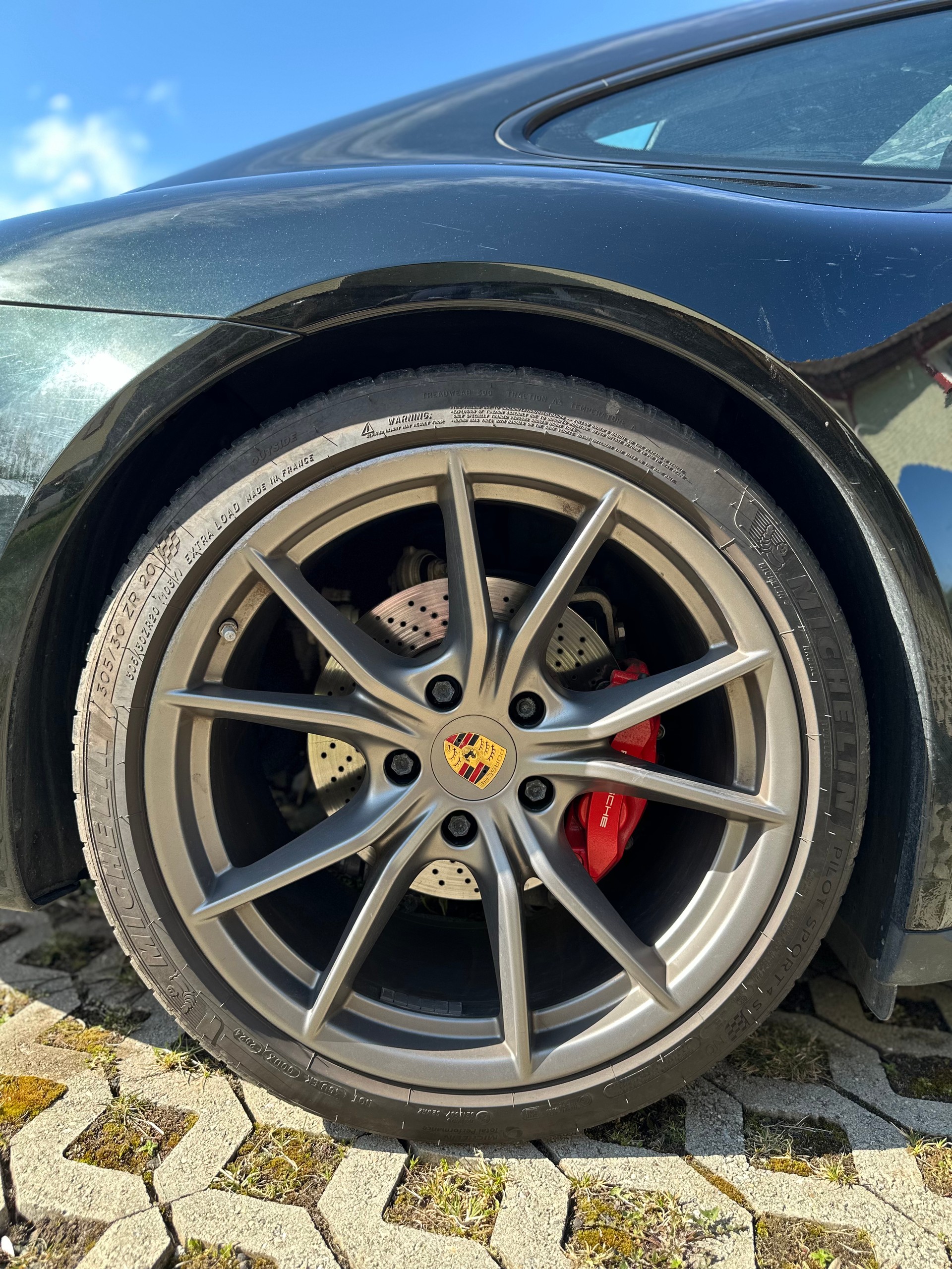 PORSCHE 911 Carrera 4S PDK 991.2 Indiv. Lackierung darkolivemetallic PTS M6X-image-11