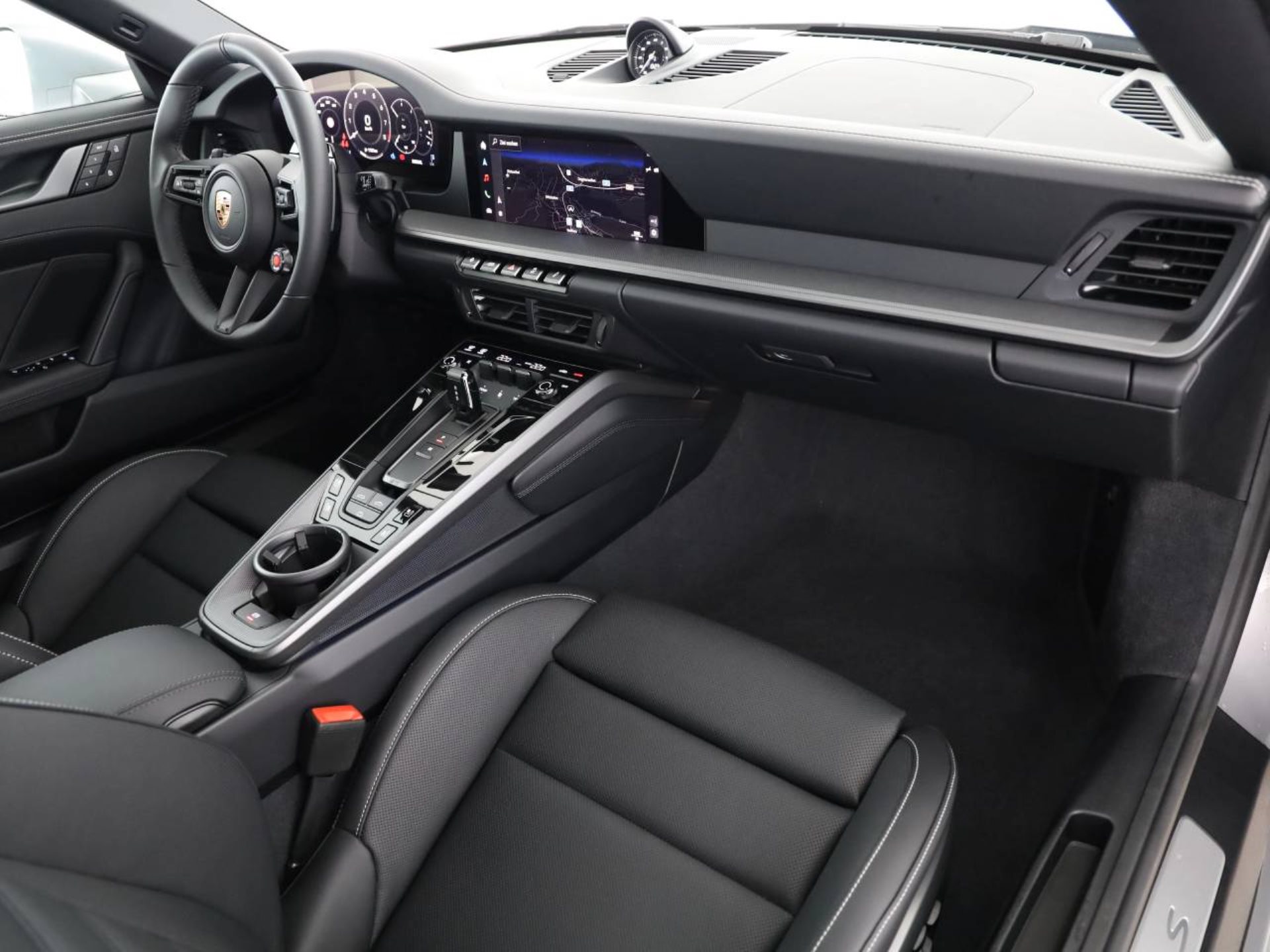 PORSCHE 911 Carrera S Cabriolet-image-11