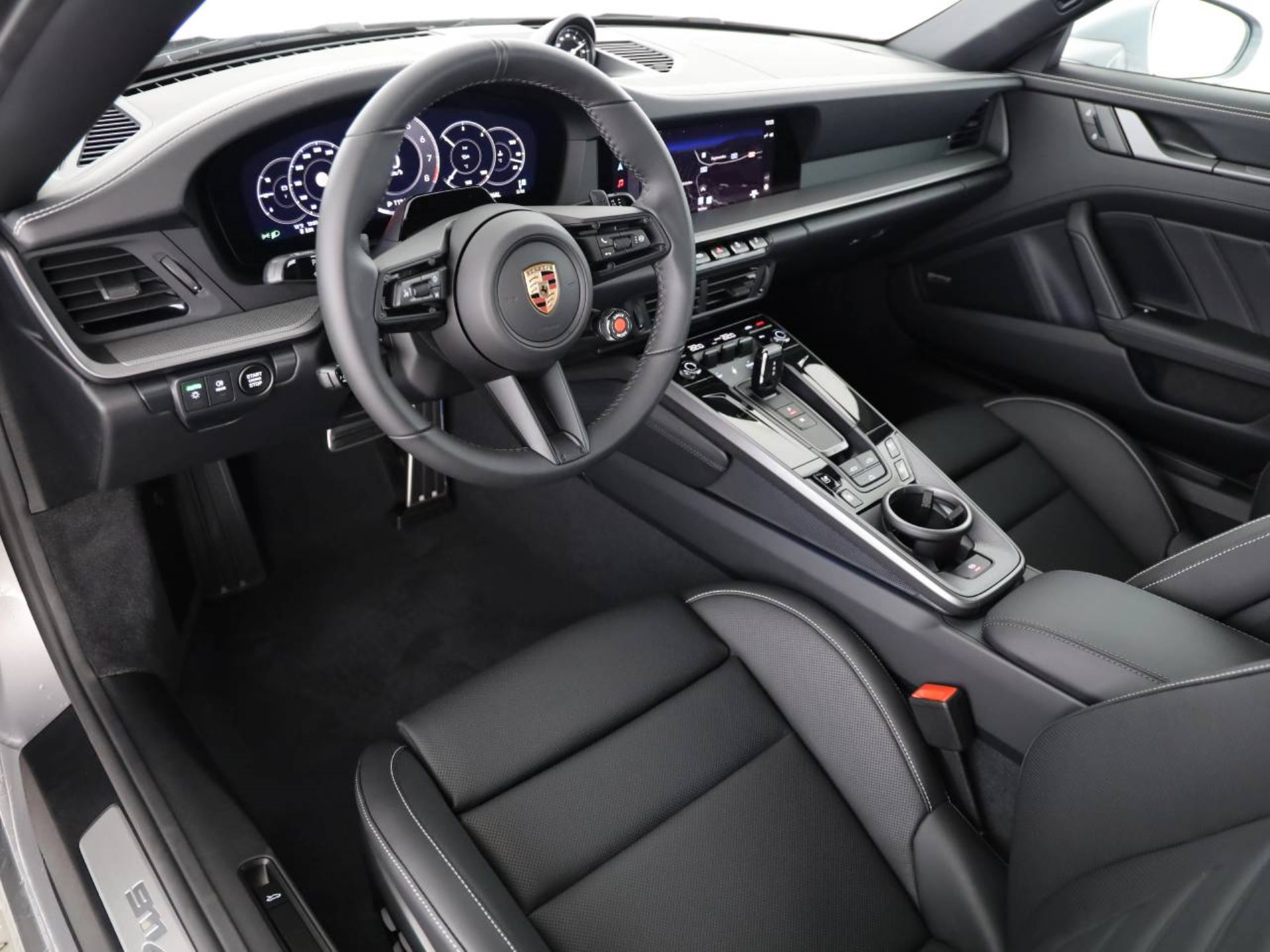 PORSCHE 911 Carrera S Cabriolet-image-10