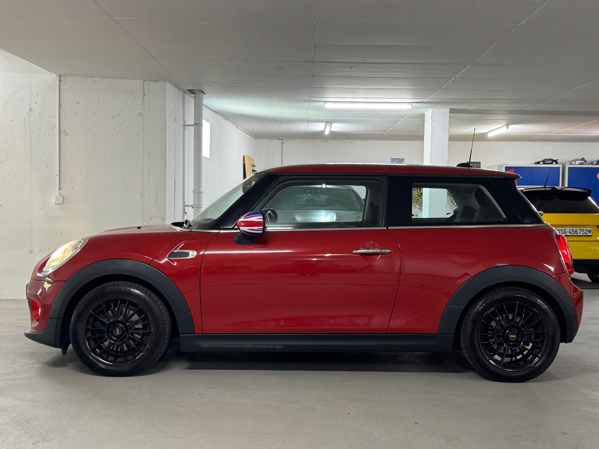 MINI One CH-Fahrzeug-image-3