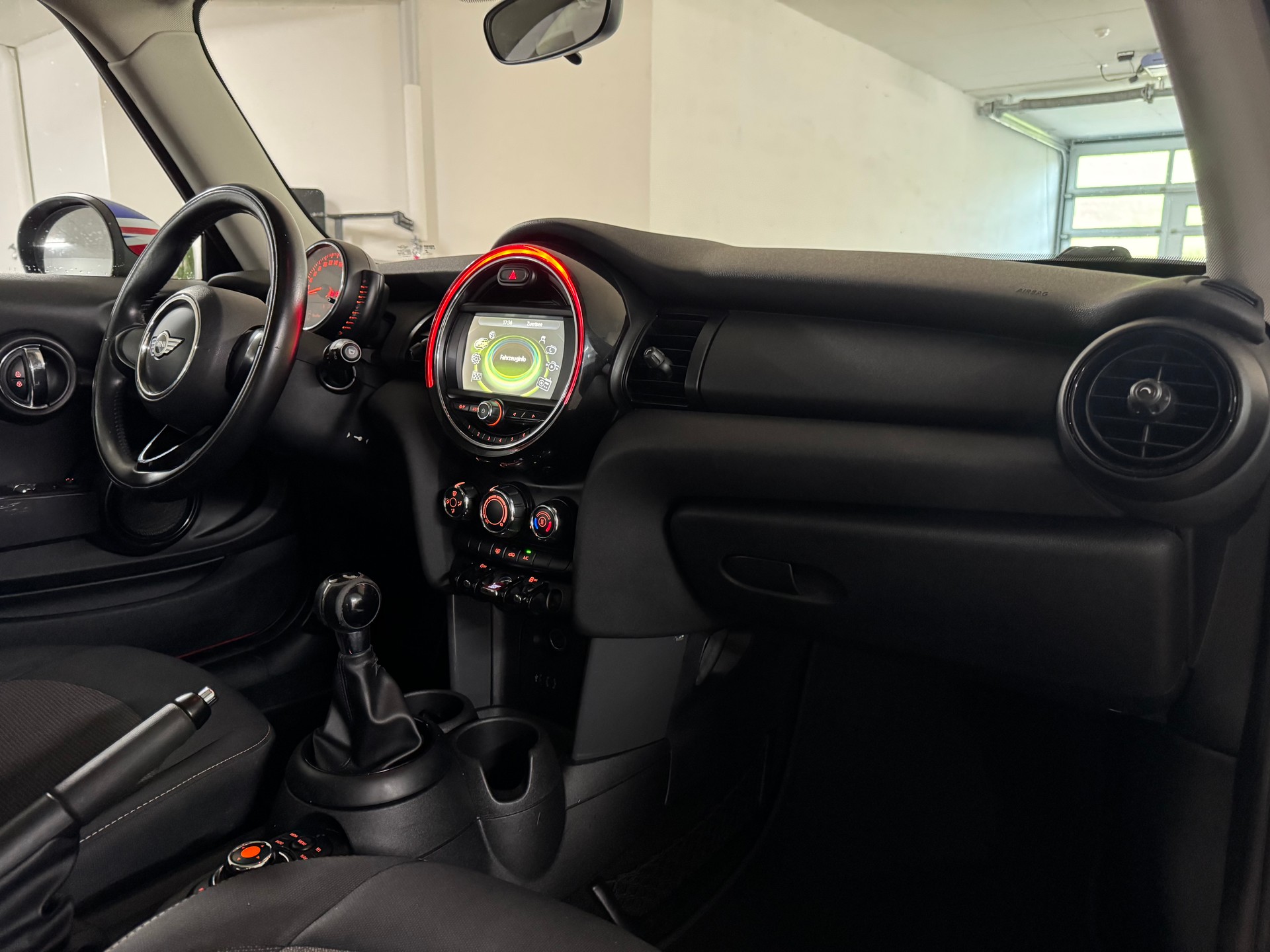 MINI One CH-Fahrzeug-image-12