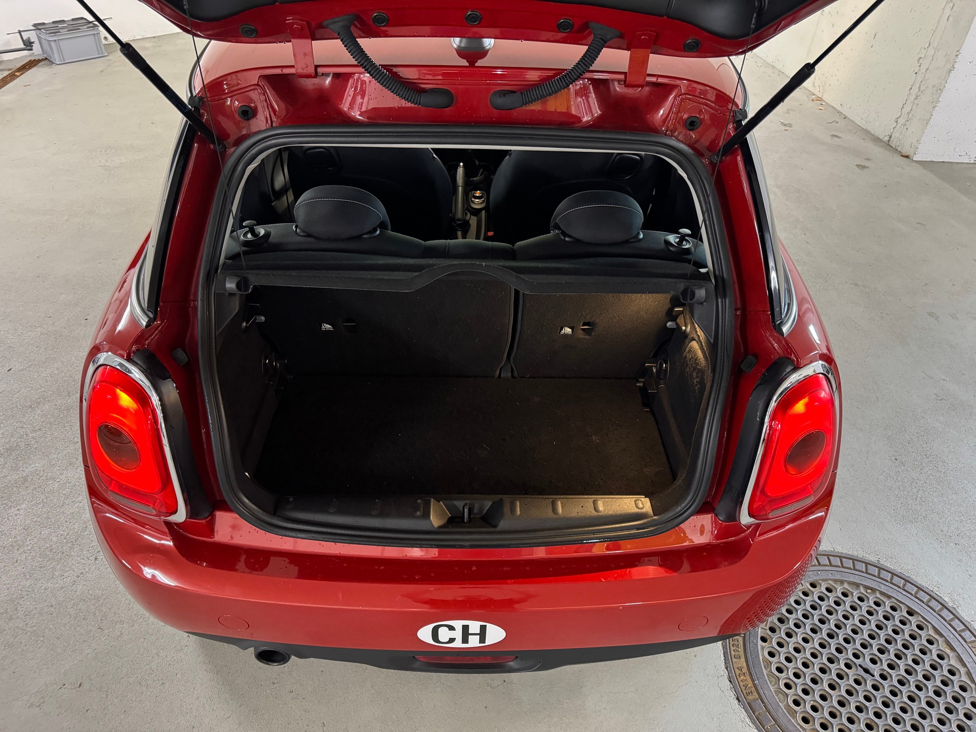 MINI One CH-Fahrzeug-image-7