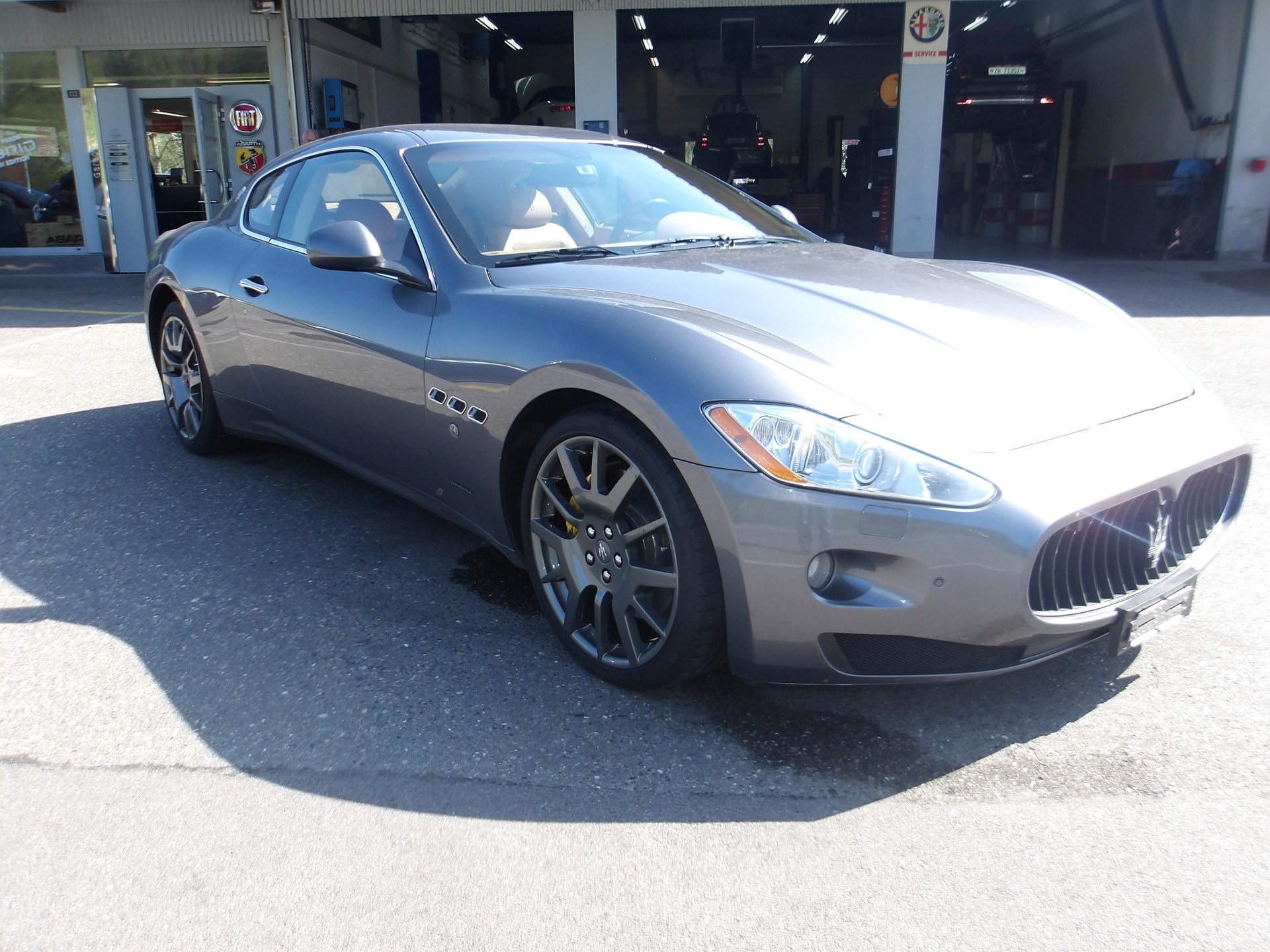 MASERATI GranTurismo S Automatica-image-6