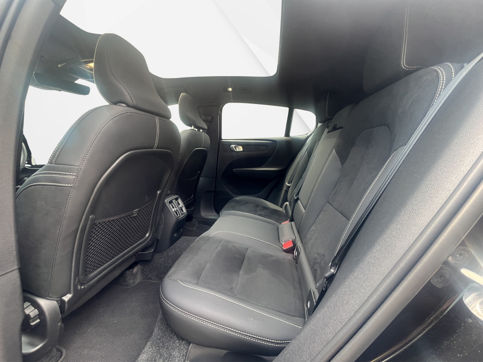 VOLVO C40 E80 Plus AWD-image-13