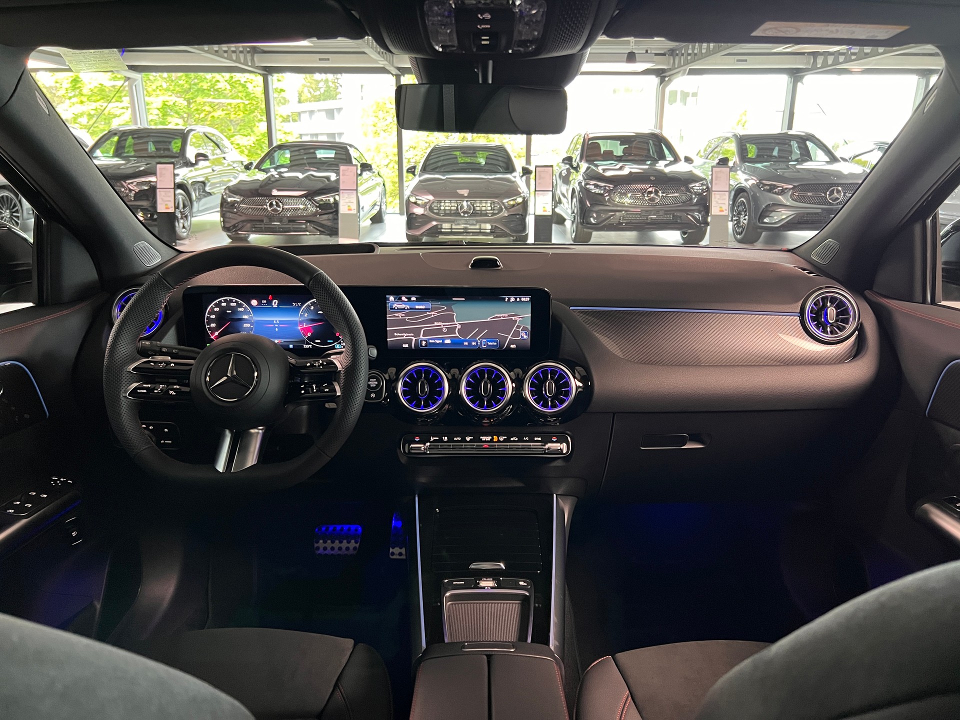 MERCEDES-BENZ GLA 250 4Matic 8G-DCT Swiss Star-image-12