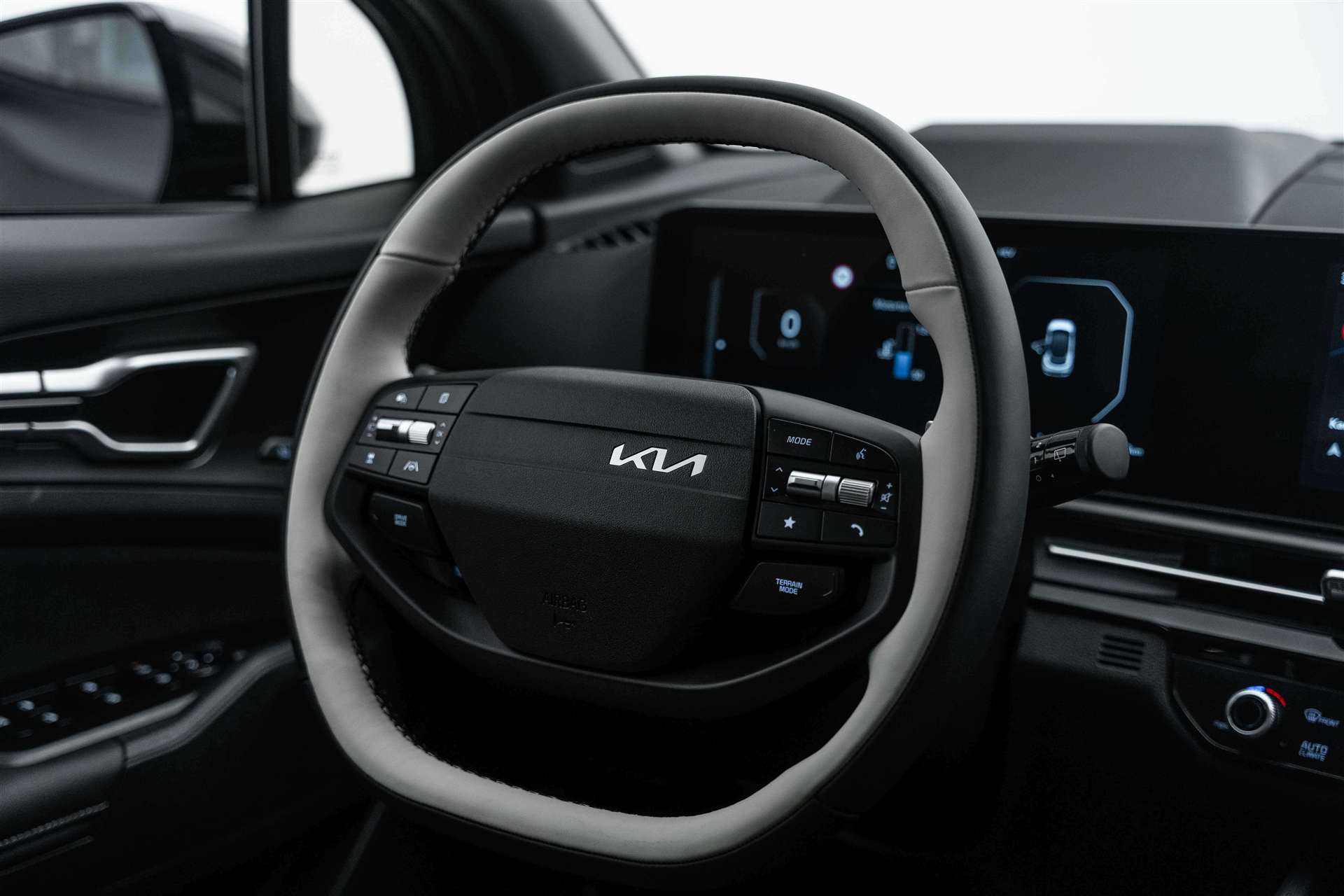 KIA KIA Sportage 1.6T-GDi PHEV GT-Line 288PS -33% 4x4 Automat-image-9