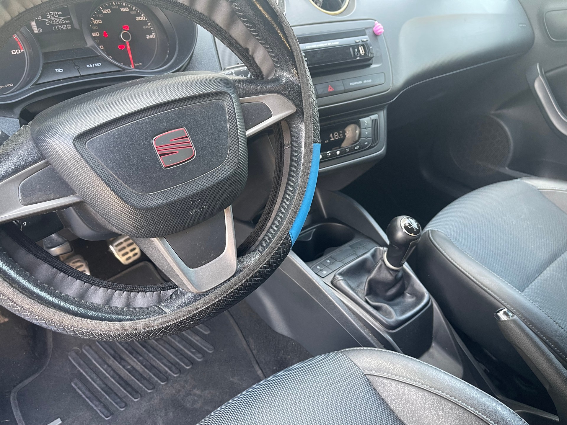 SEAT Ibiza 1.6 TDI Style Viva-image-7