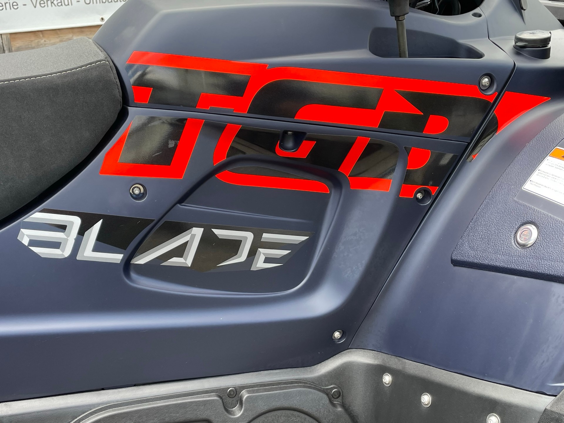 TGB Blade 1000 EFI LT Touring 4x4-image-3