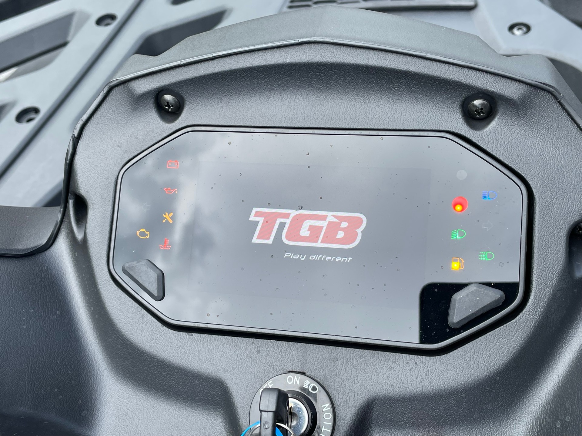 TGB Blade 1000 EFI LT Touring 4x4-image-6
