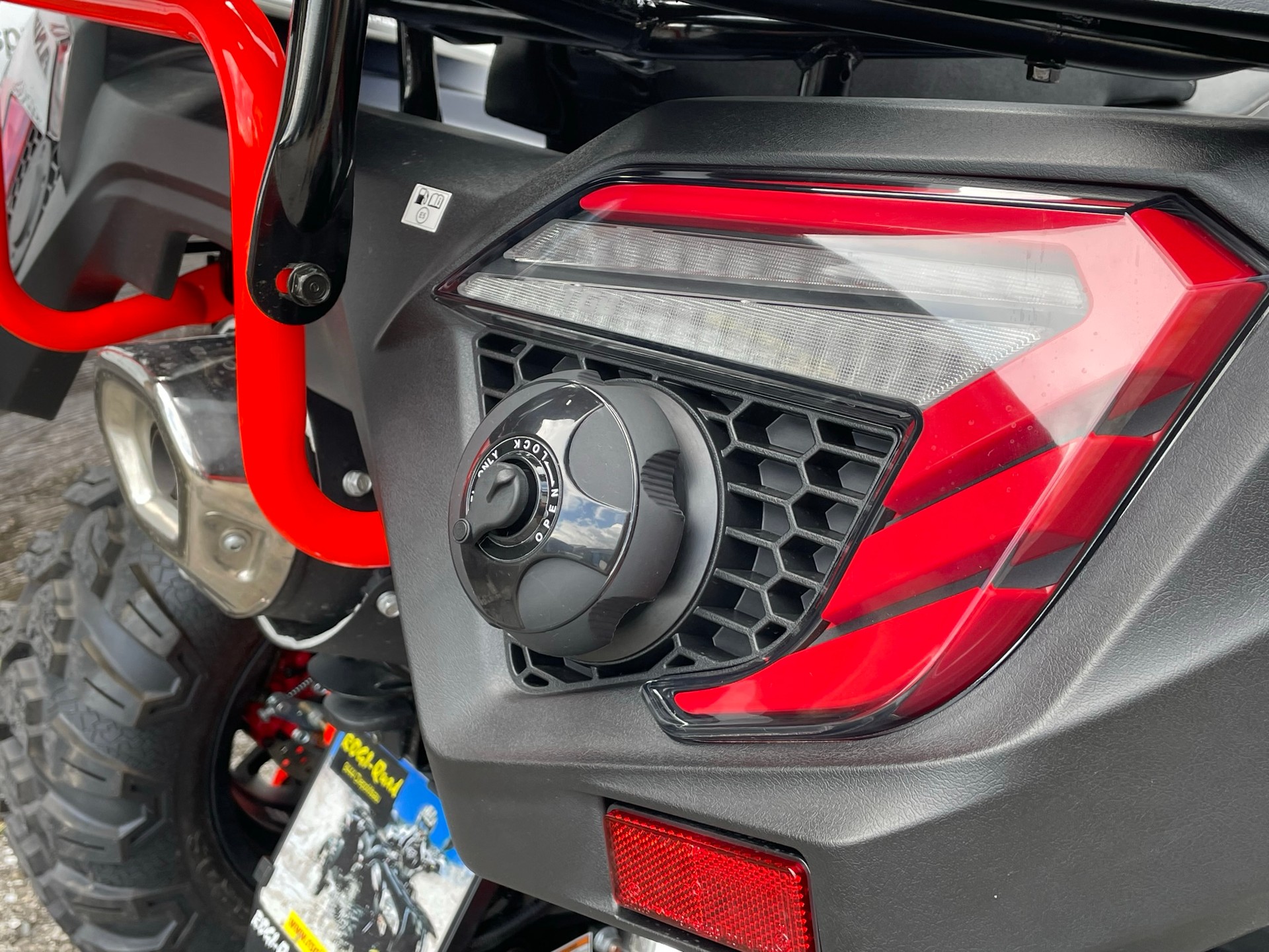 TGB Blade 1000 EFI LT Touring 4x4-image-2