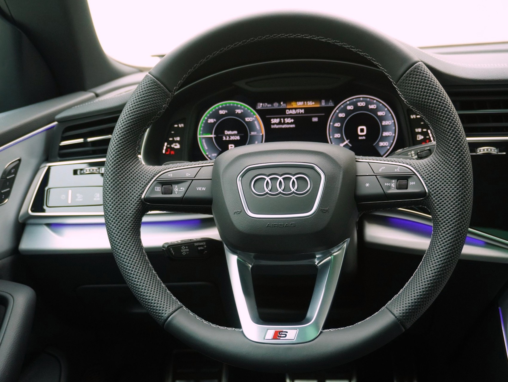 AUDI Q8 SUV 55 TFSI e S line quattro T-Tronic **Audi Werksgarantie bis 06/2030**-image-12