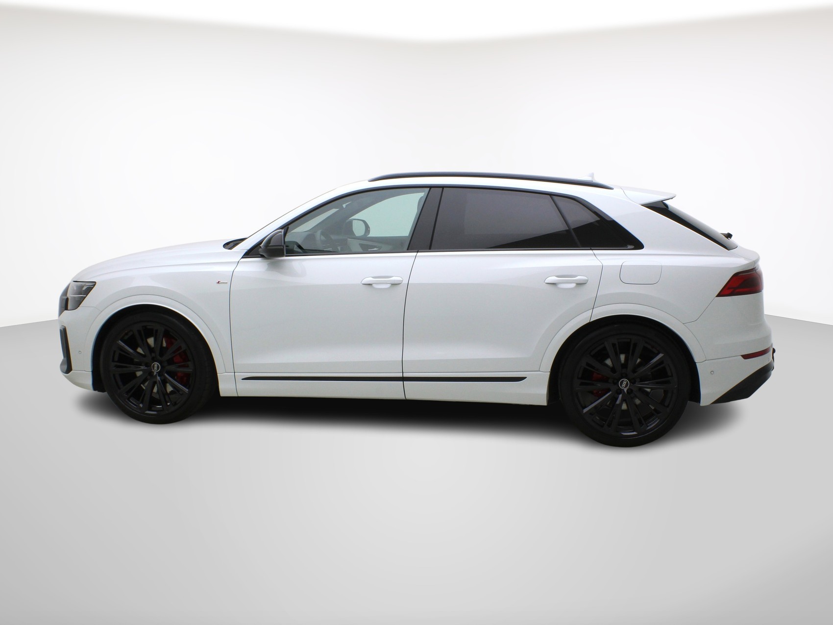 AUDI Q8 SUV 55 TFSI e S line quattro T-Tronic **Audi Werksgarantie bis 06/2030**-image-2
