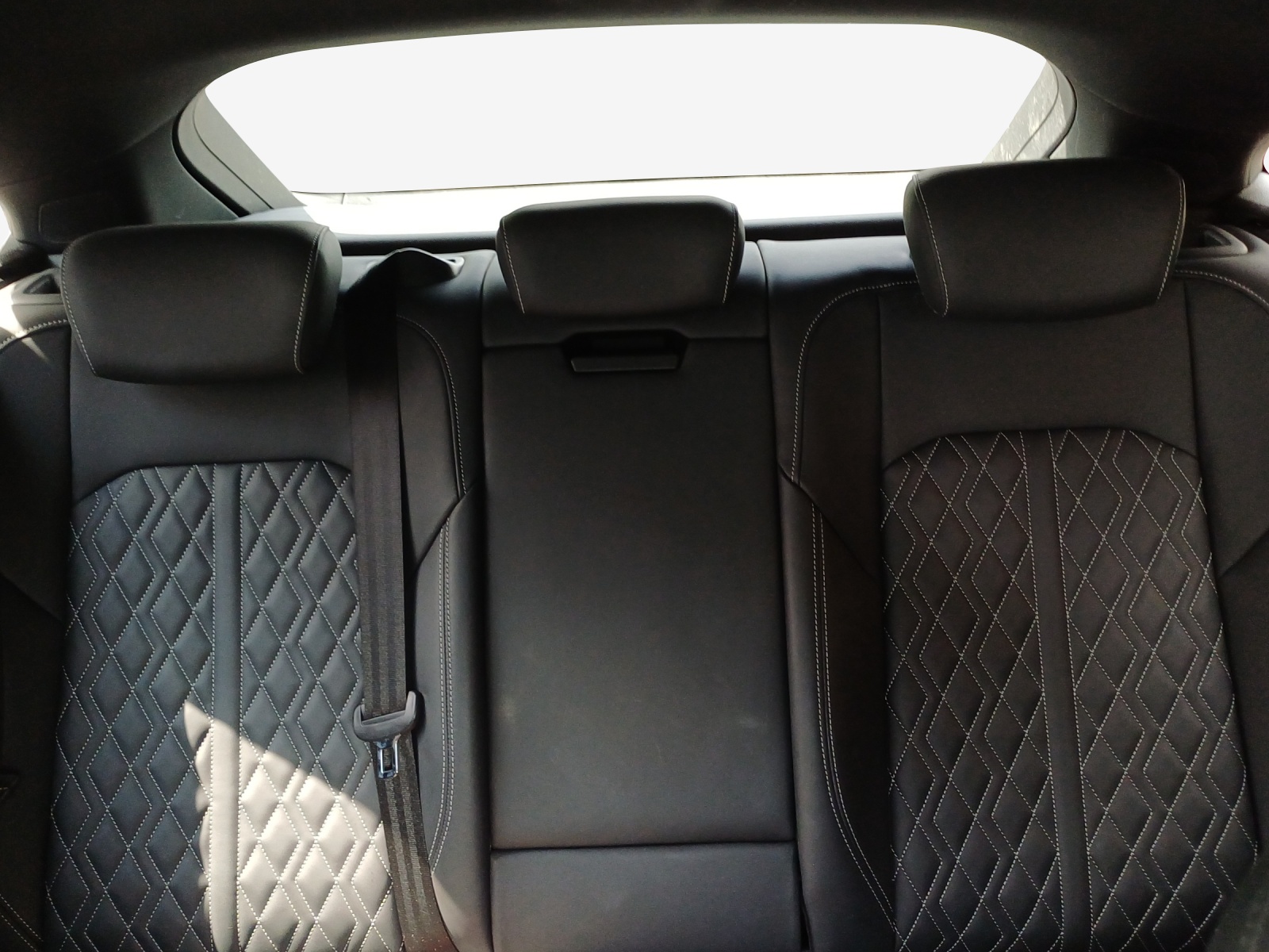AUDI e-tron 55 Sportback S Line Black Edition quattro-image-11
