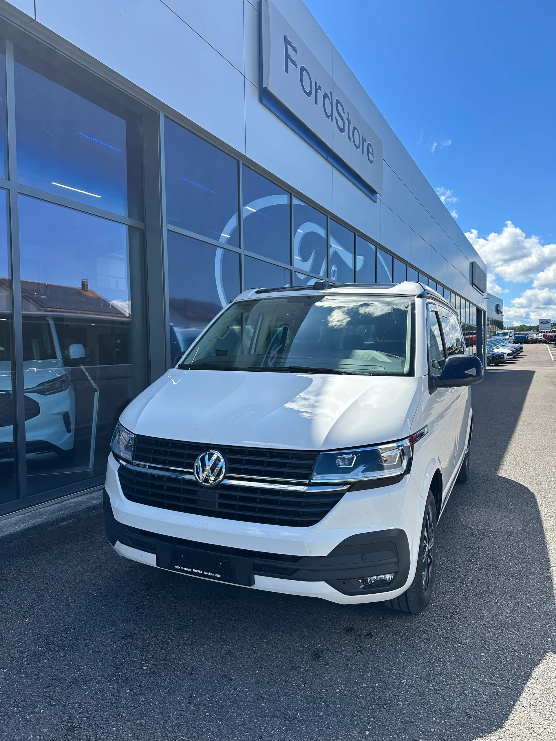 VW T6.1 California 3000 2.0 TDI 150 Coast Edition Liberty DSG 4m-image-0
