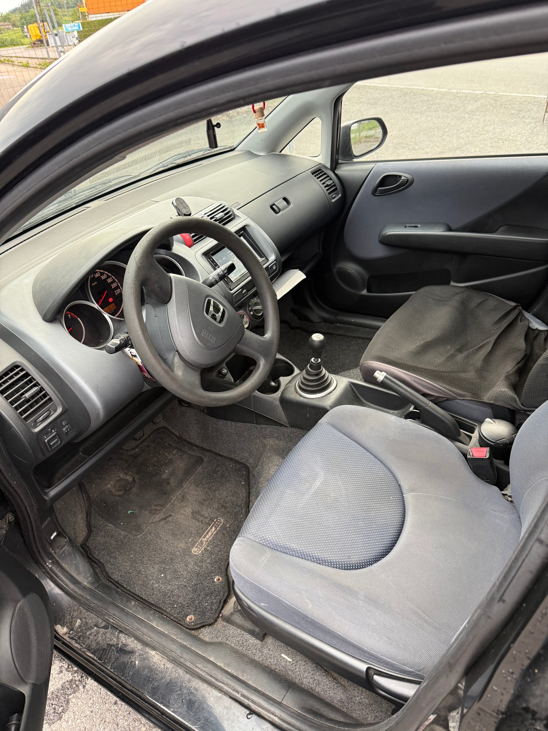 HONDA Jazz 1.4i LS-image-6