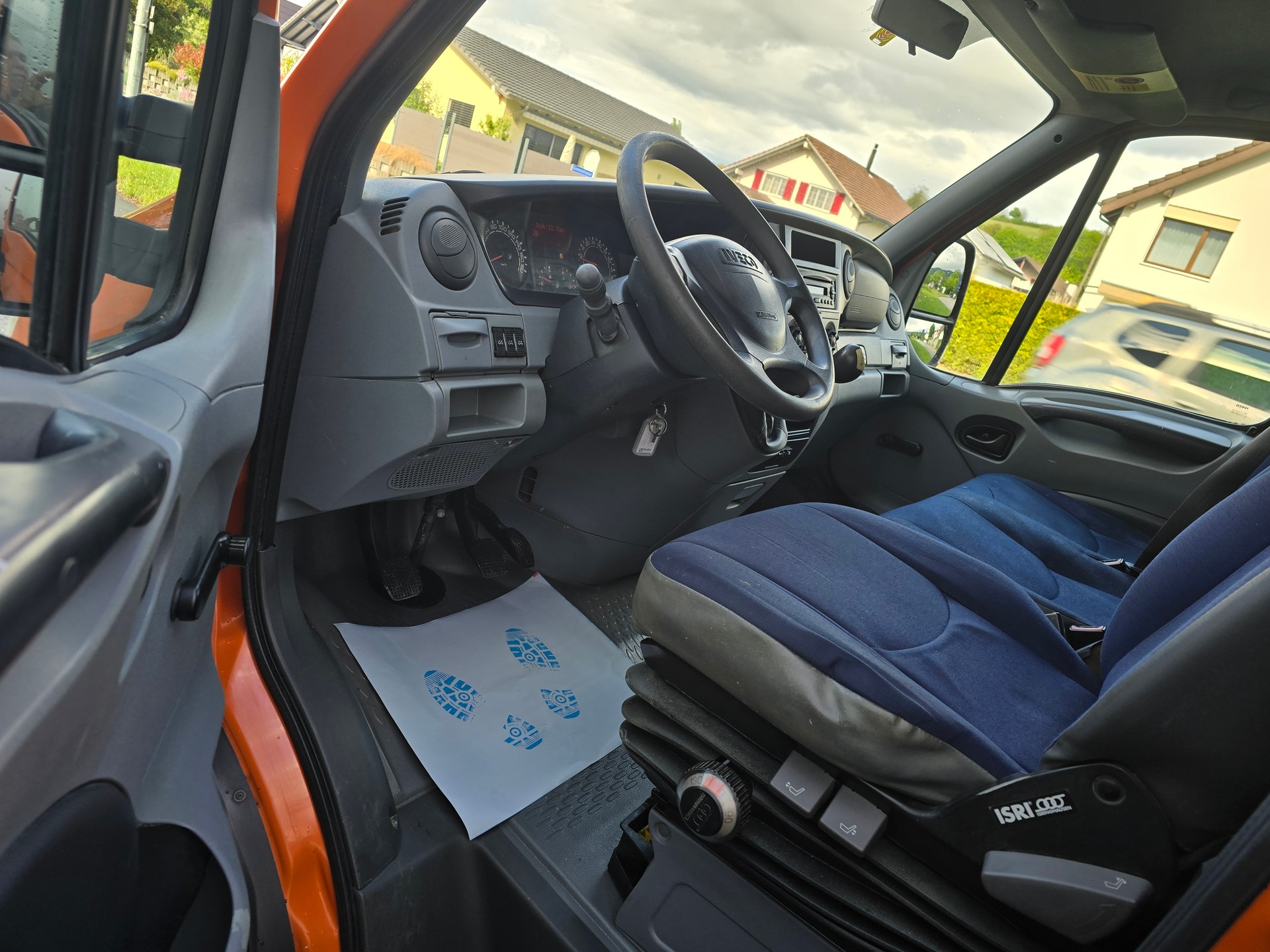 IVECO 35 S 14 V GKCA41A1B1-image-7