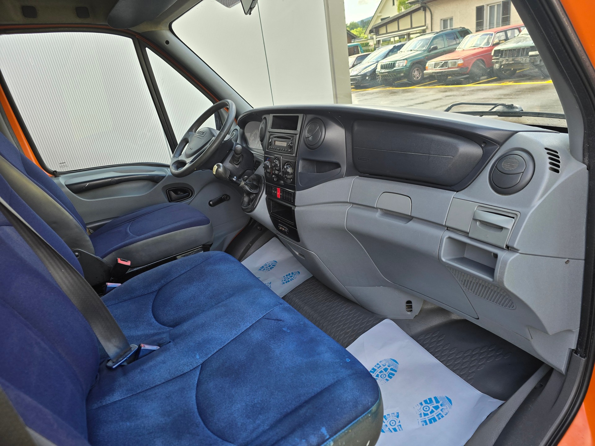 IVECO 35 S 14 V GKCA41A1B1-image-5