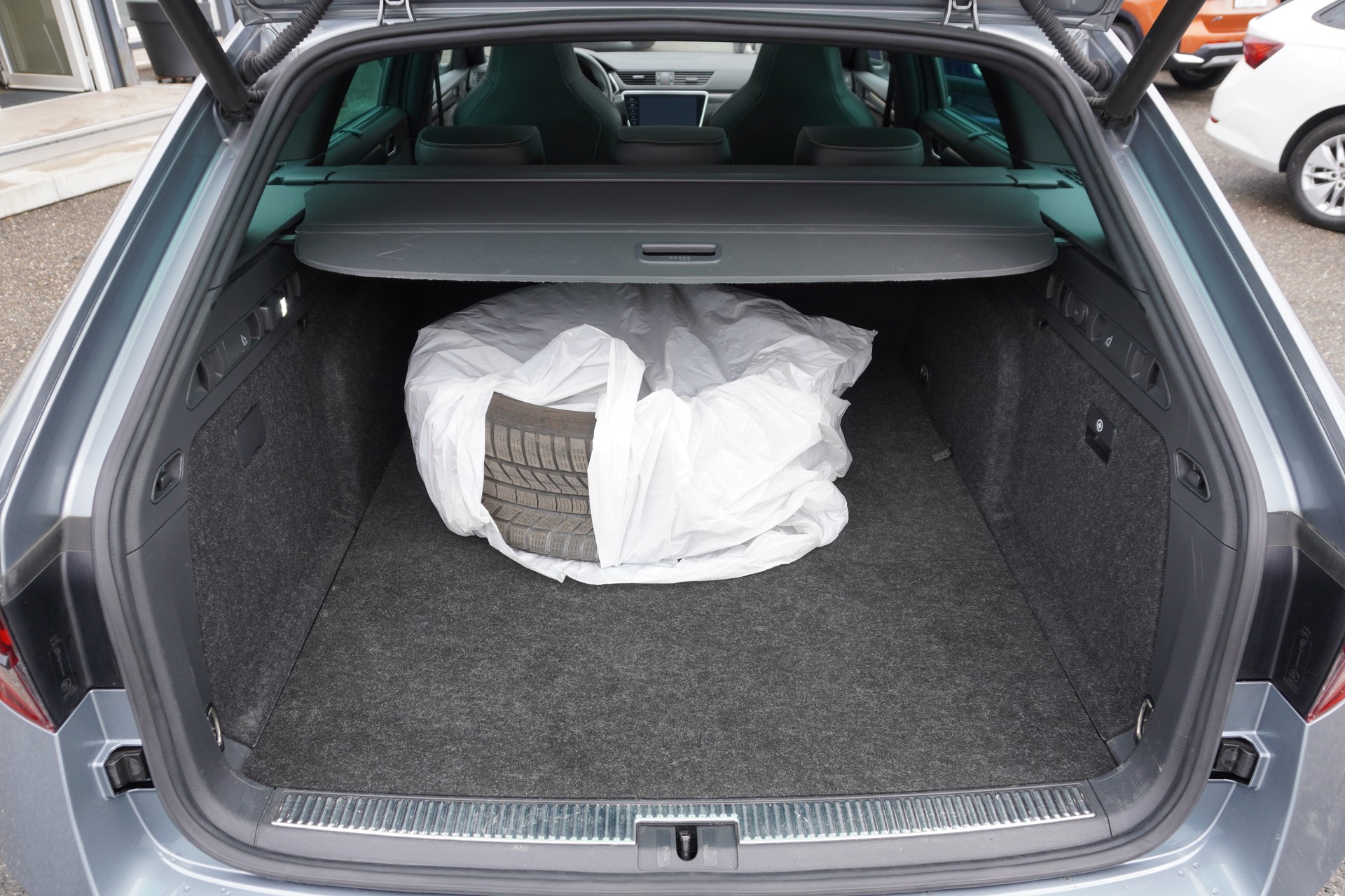 SKODA Superb 1.4 TSI Sport Line PHEV DSG-image-10
