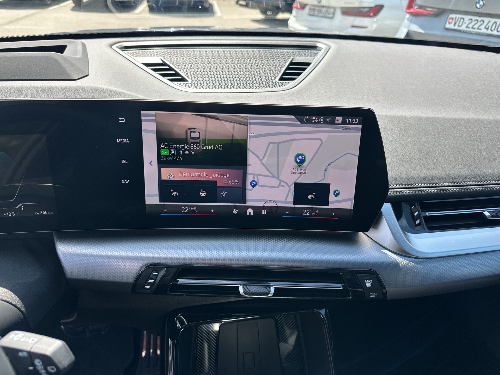 BMW iX1 xDrive 30 M Sport-image-8
