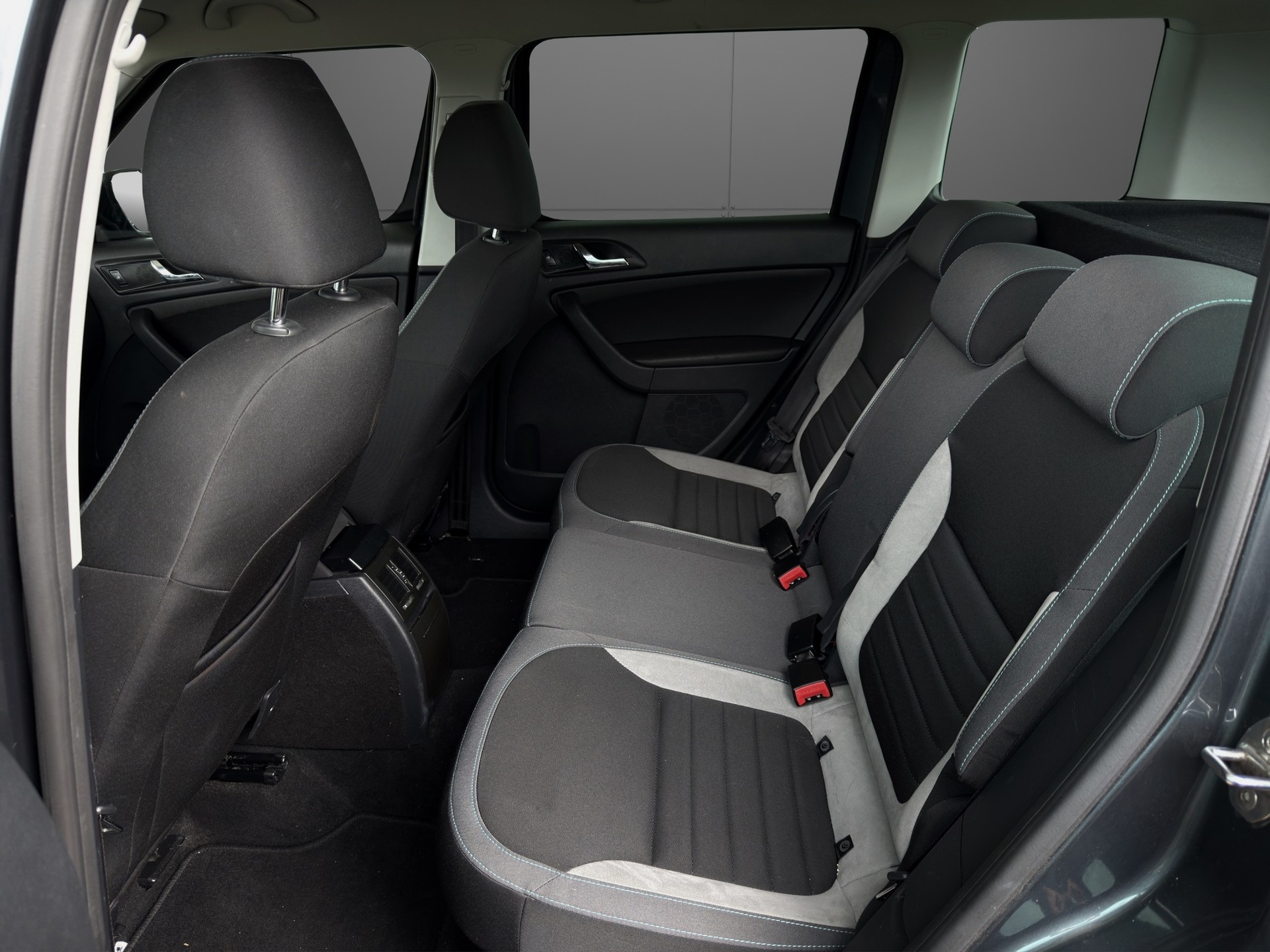 SKODA Yeti 2.0 TDI Ambition 4x4 DSG-image-7