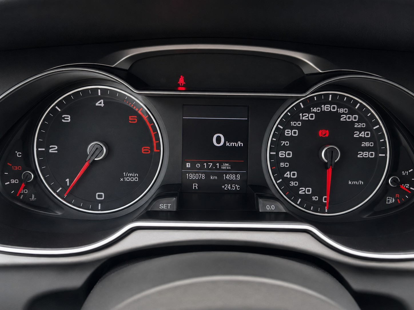 AUDI A4 allroad 2.0 TDI quattro S-tronic-image-12