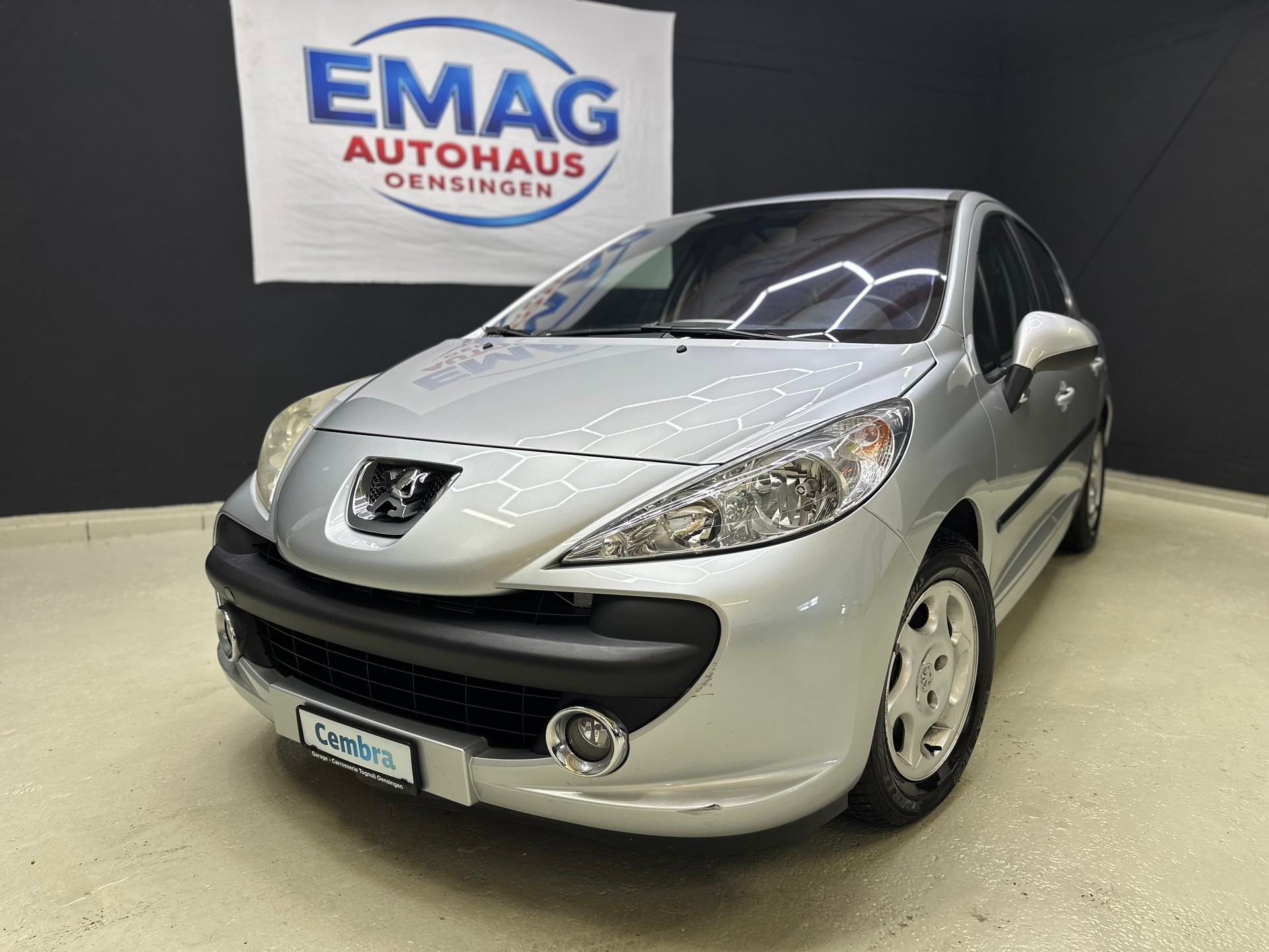 PEUGEOT 207 1.6 16V XS Automatic-image-0
