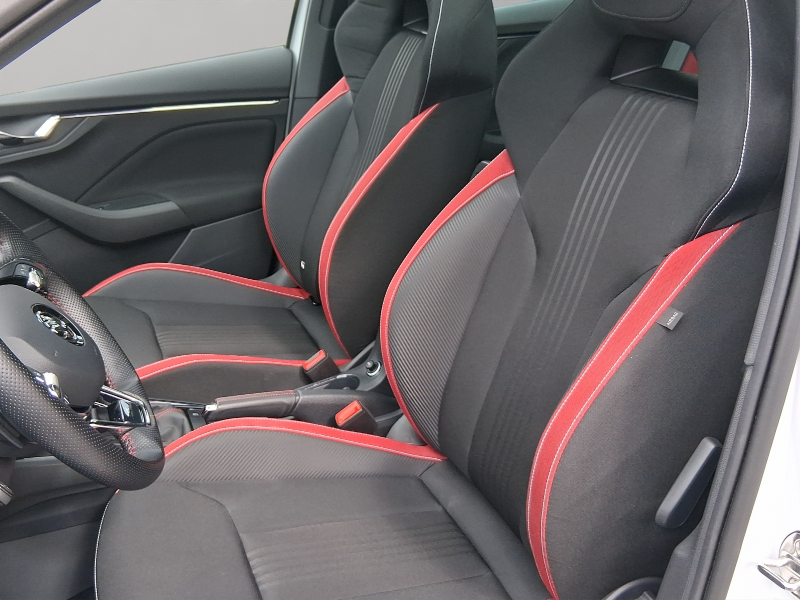 SKODA Scala 1.5 TSI ACT Monte Carlo DSG-image-8