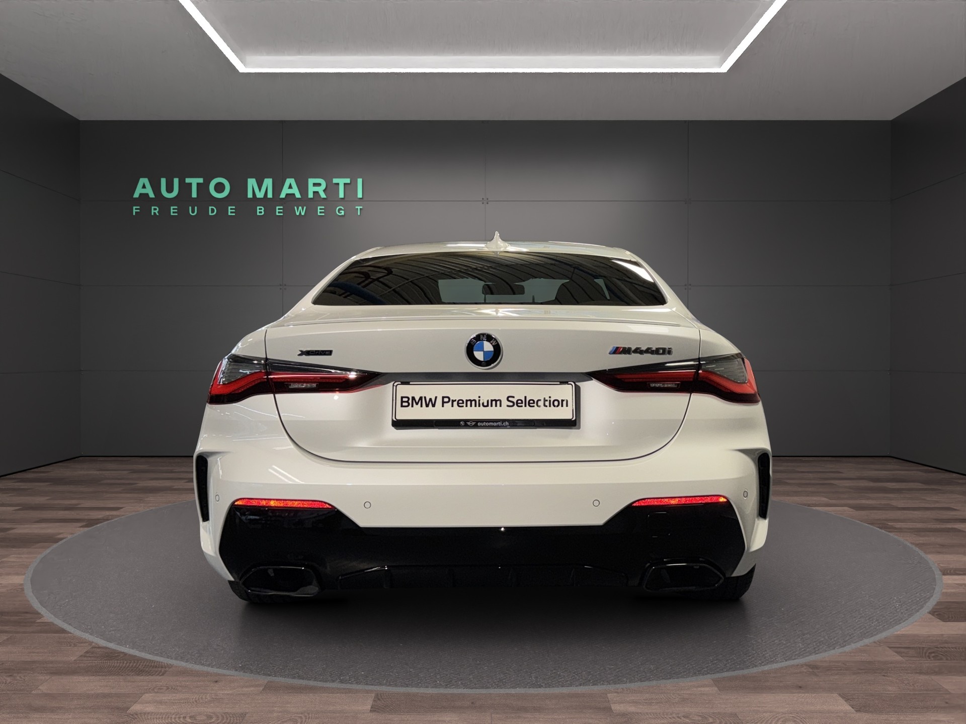 BMW M440i xDrive Coupé M Sport-image-2