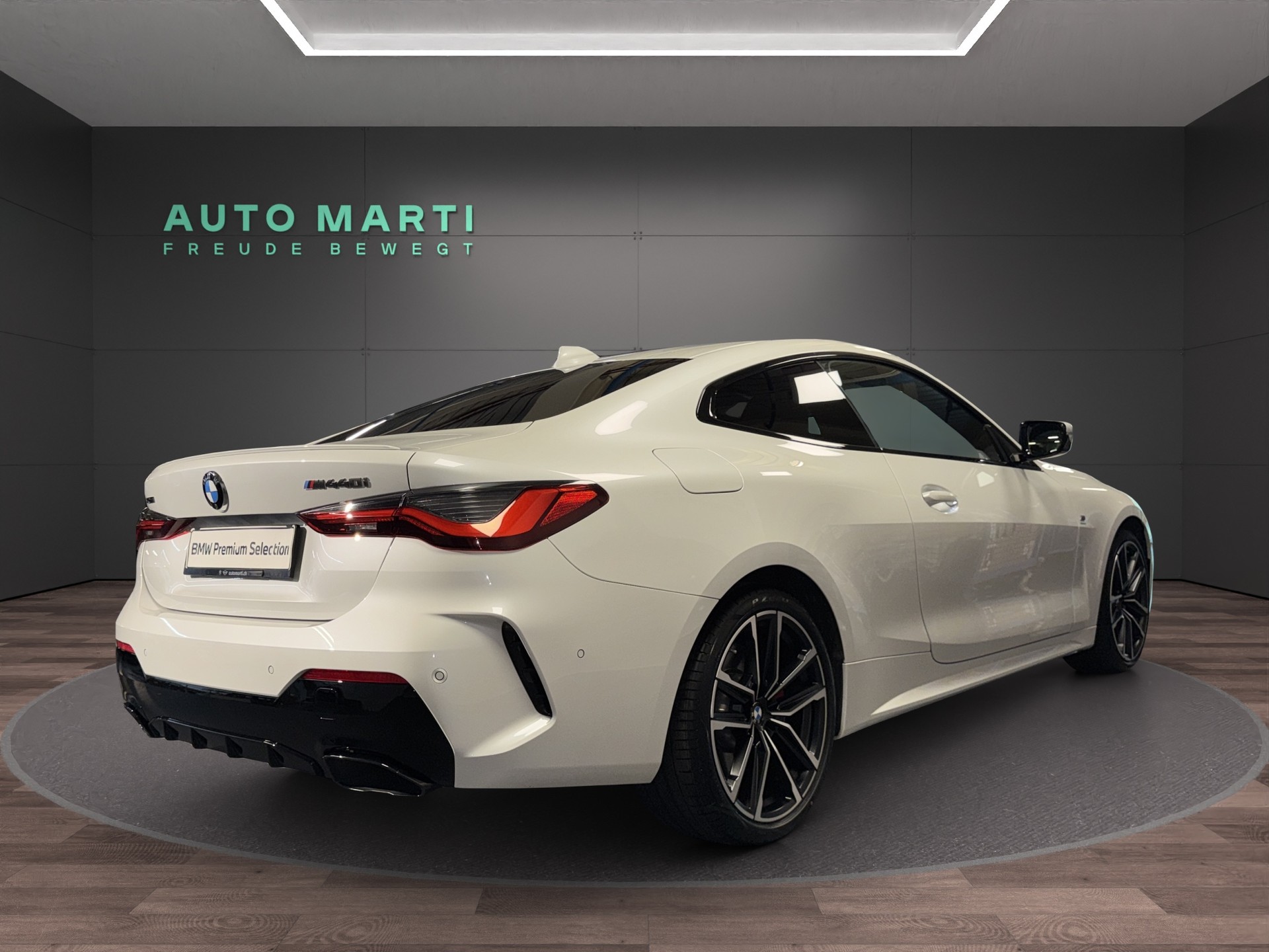BMW M440i xDrive Coupé M Sport-image-3