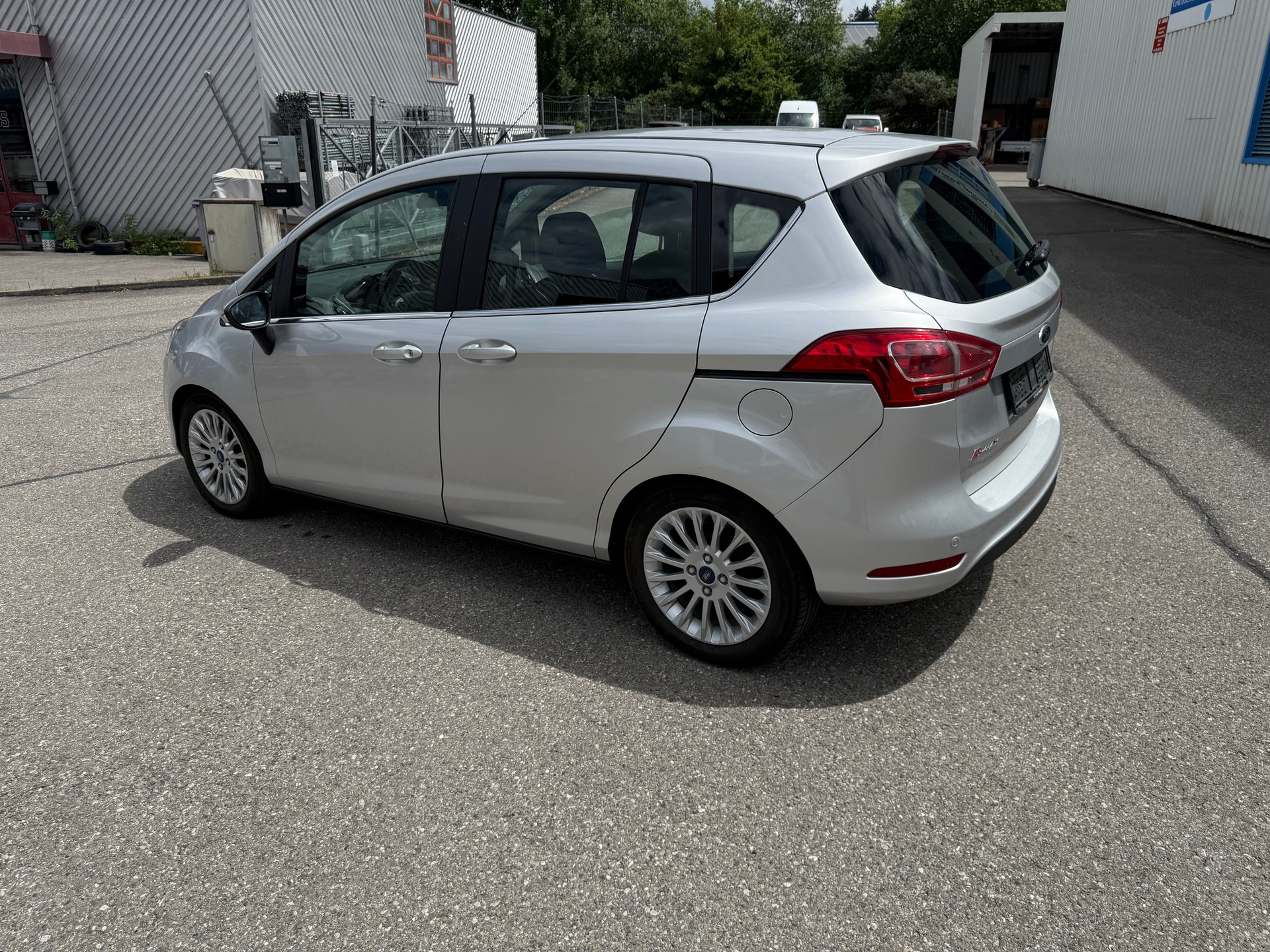 FORD B-Max 1.0 SCTi Titanium-image-7