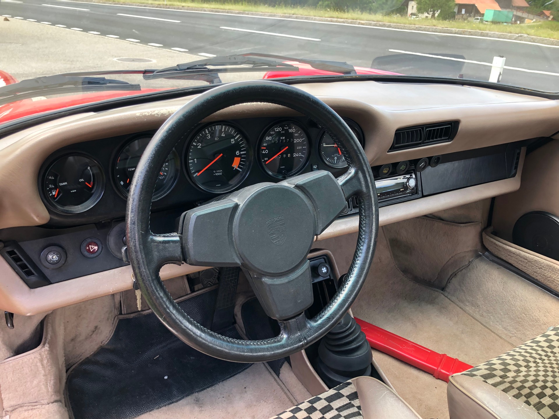 PORSCHE 3.0 SC-image-12