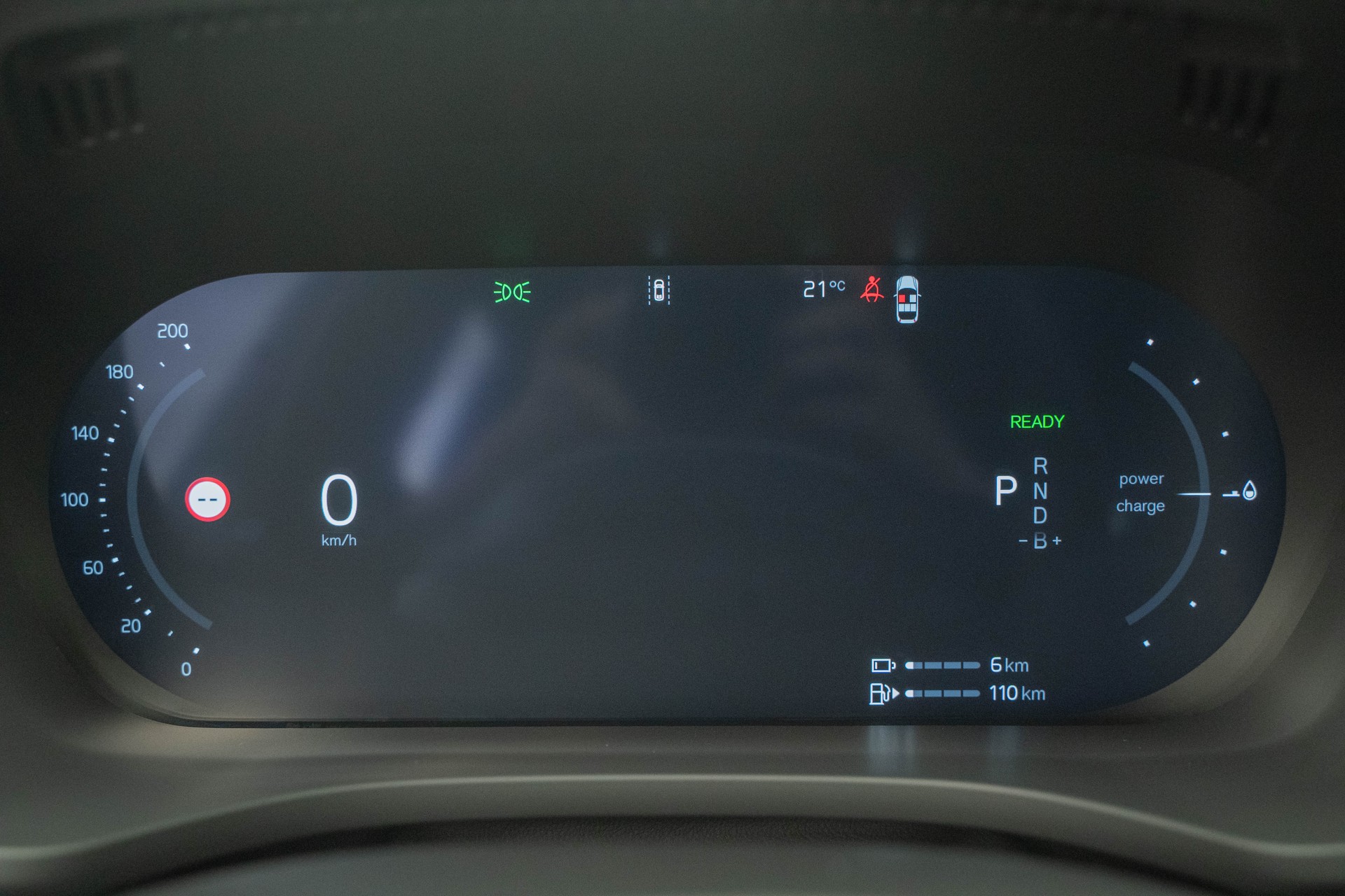 VOLVO XC60 2.0 T6 TE Black Edition eAWD-image-11