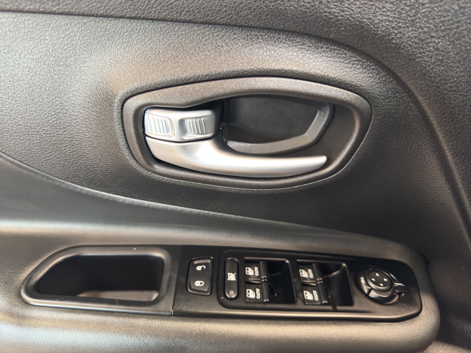 JEEP Renegade 2.0 CRD 170 Trailhawk AWD-image-12