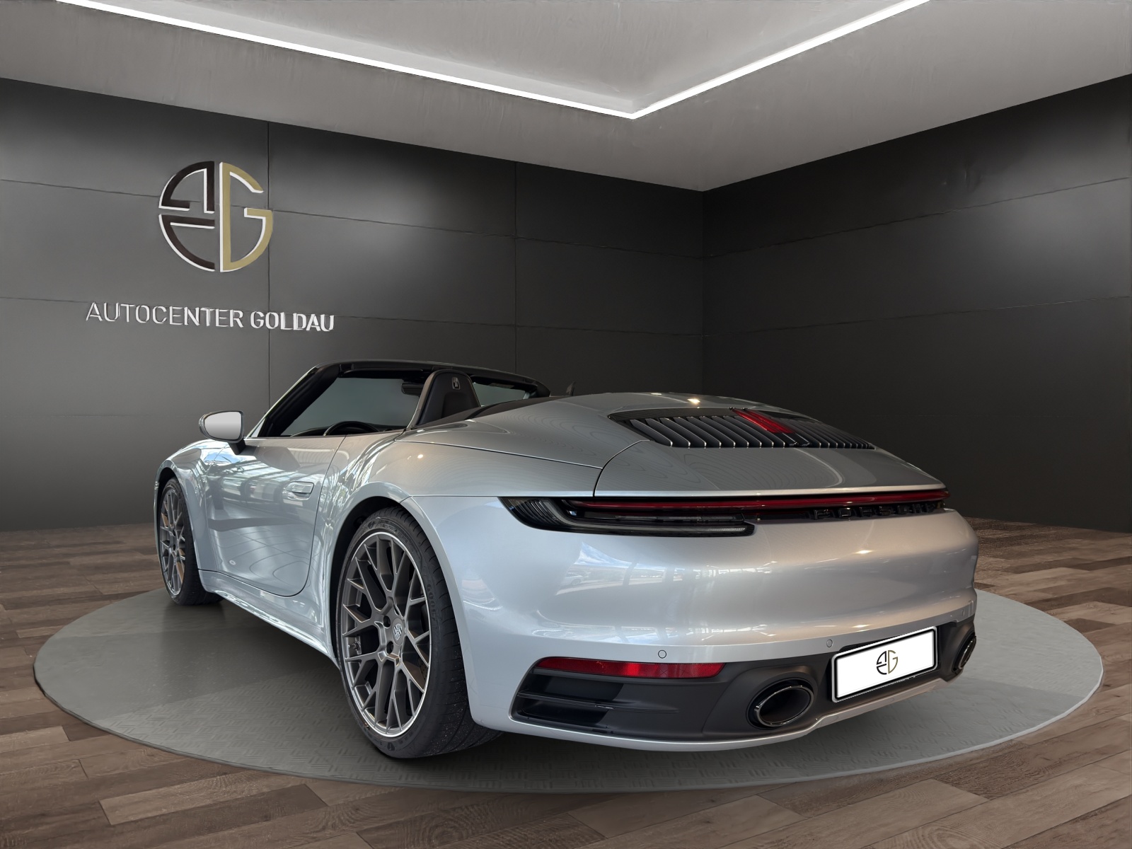 PORSCHE 911 Carrera 4 Cabriolet PDK-image-1
