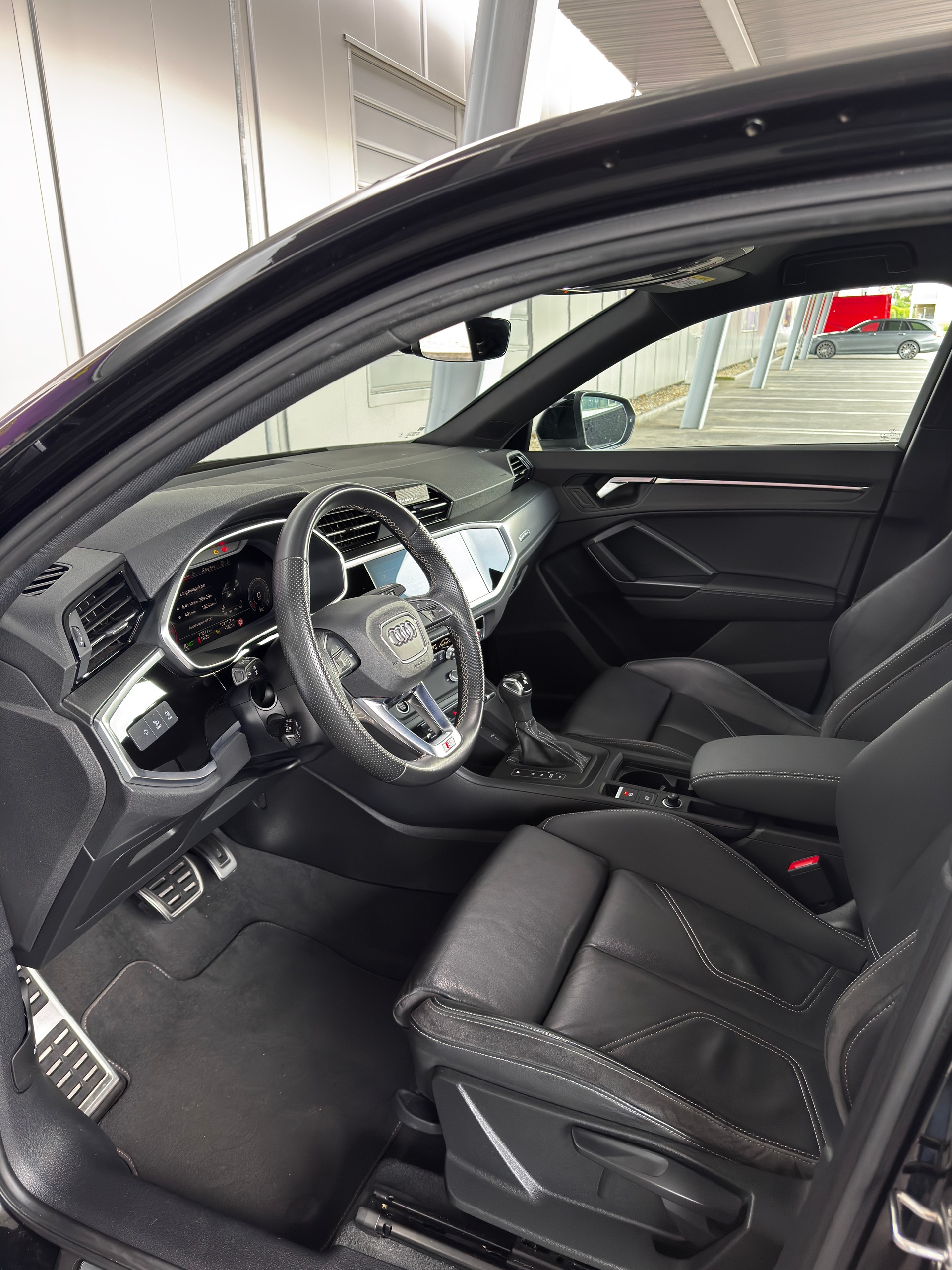 AUDI Q3 Sportback 35TDI S-Line quattro-image-5