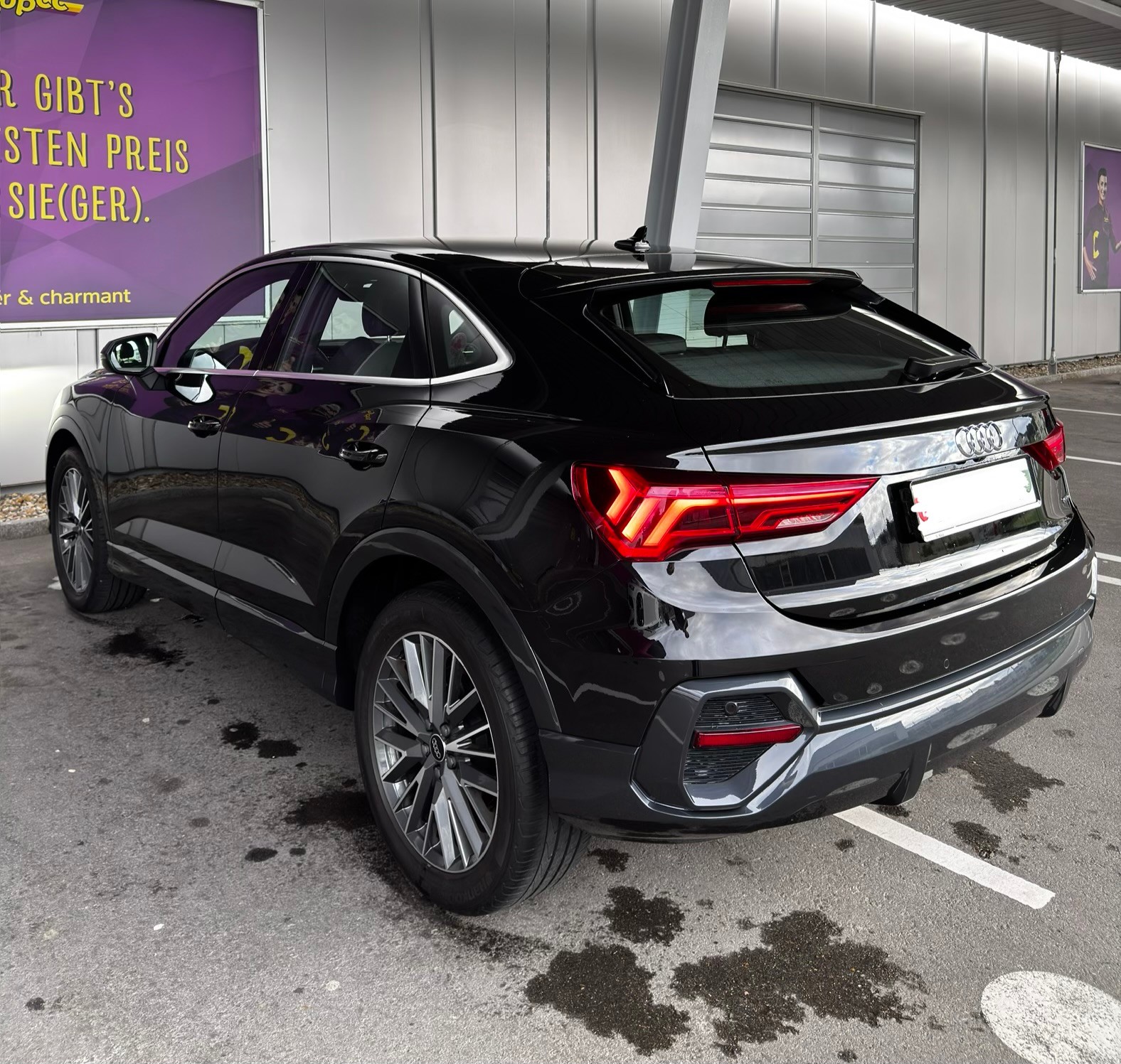 AUDI Q3 Sportback 35TDI S-Line quattro-image-2