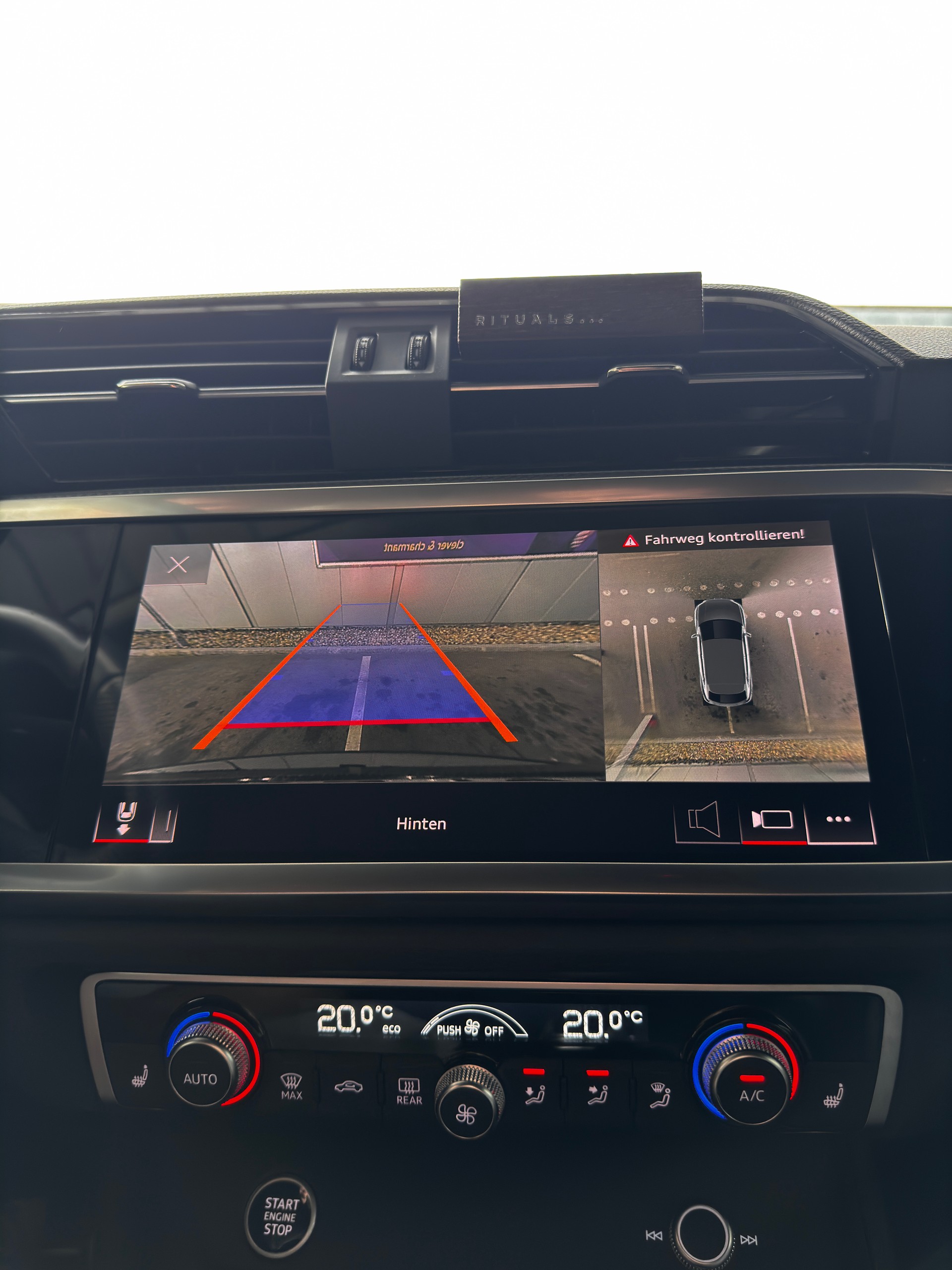 AUDI Q3 Sportback 35TDI S-Line quattro-image-9