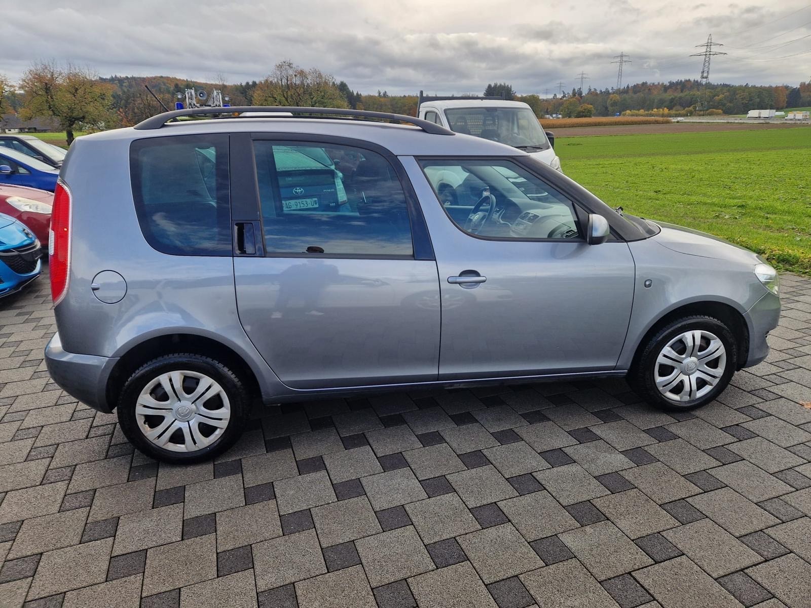SKODA Roomster 1.2 TSI Elegance DSG-image-7