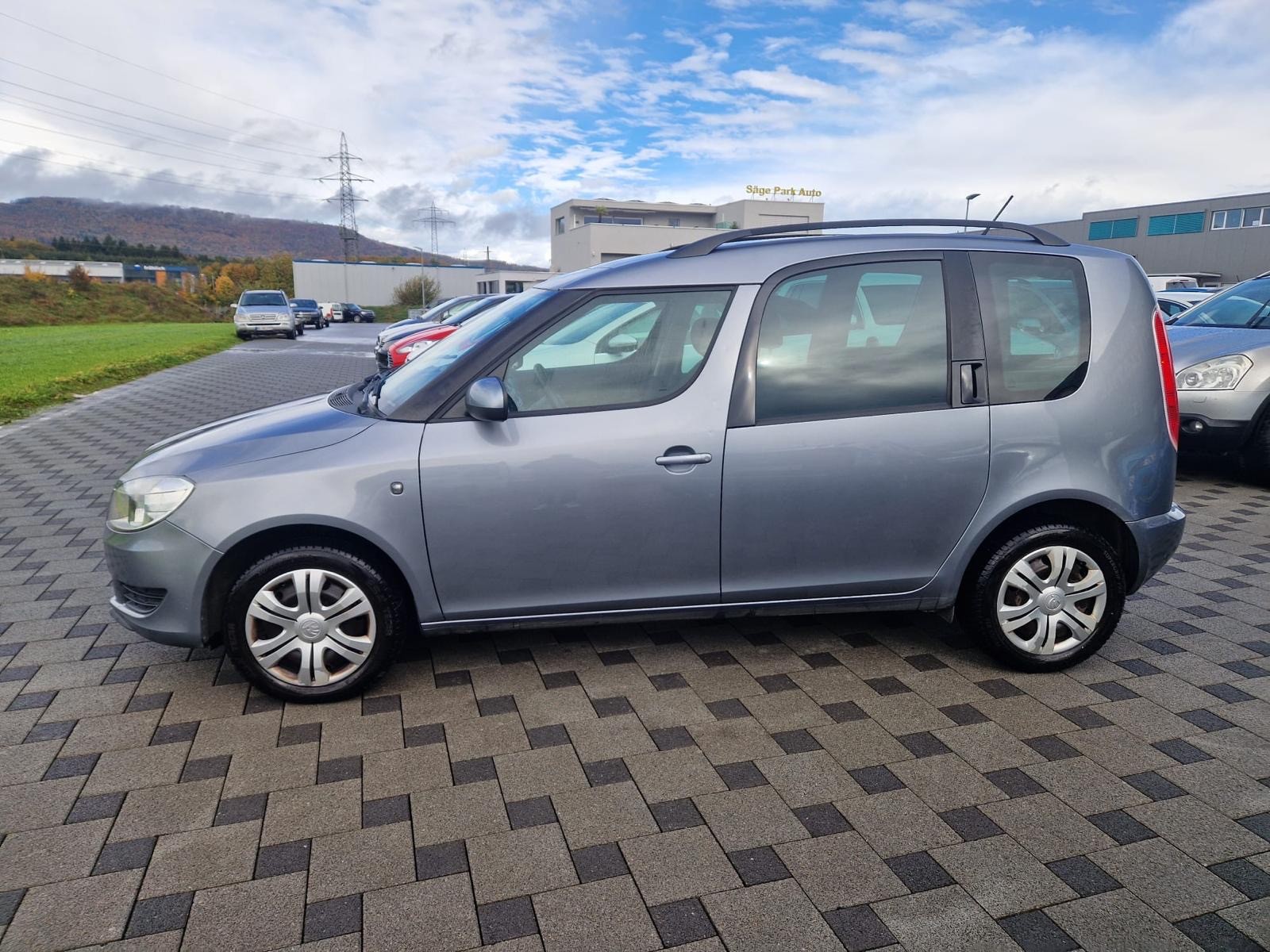 SKODA Roomster 1.2 TSI Elegance DSG-image-6