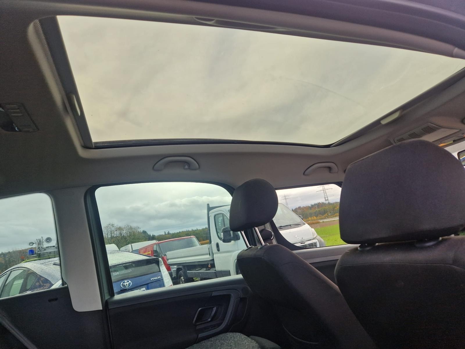 SKODA Roomster 1.2 TSI Elegance DSG-image-10