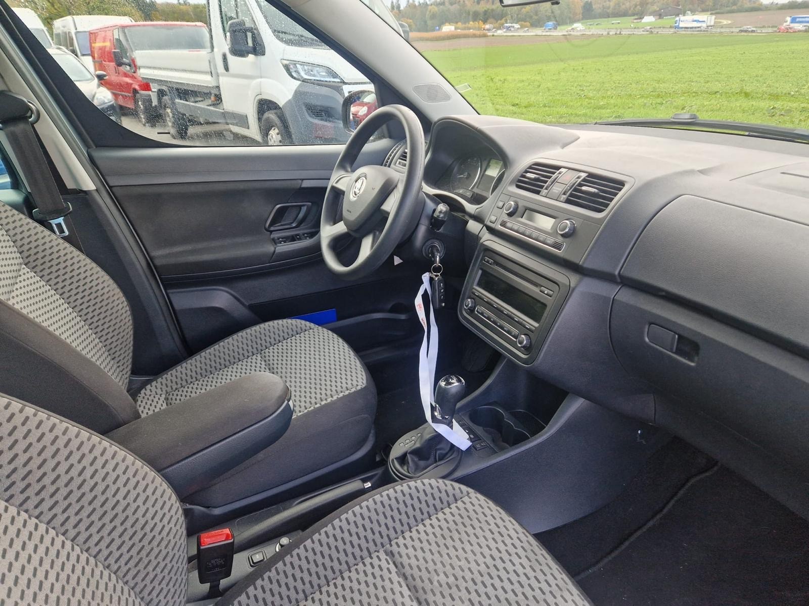 SKODA Roomster 1.2 TSI Elegance DSG-image-9