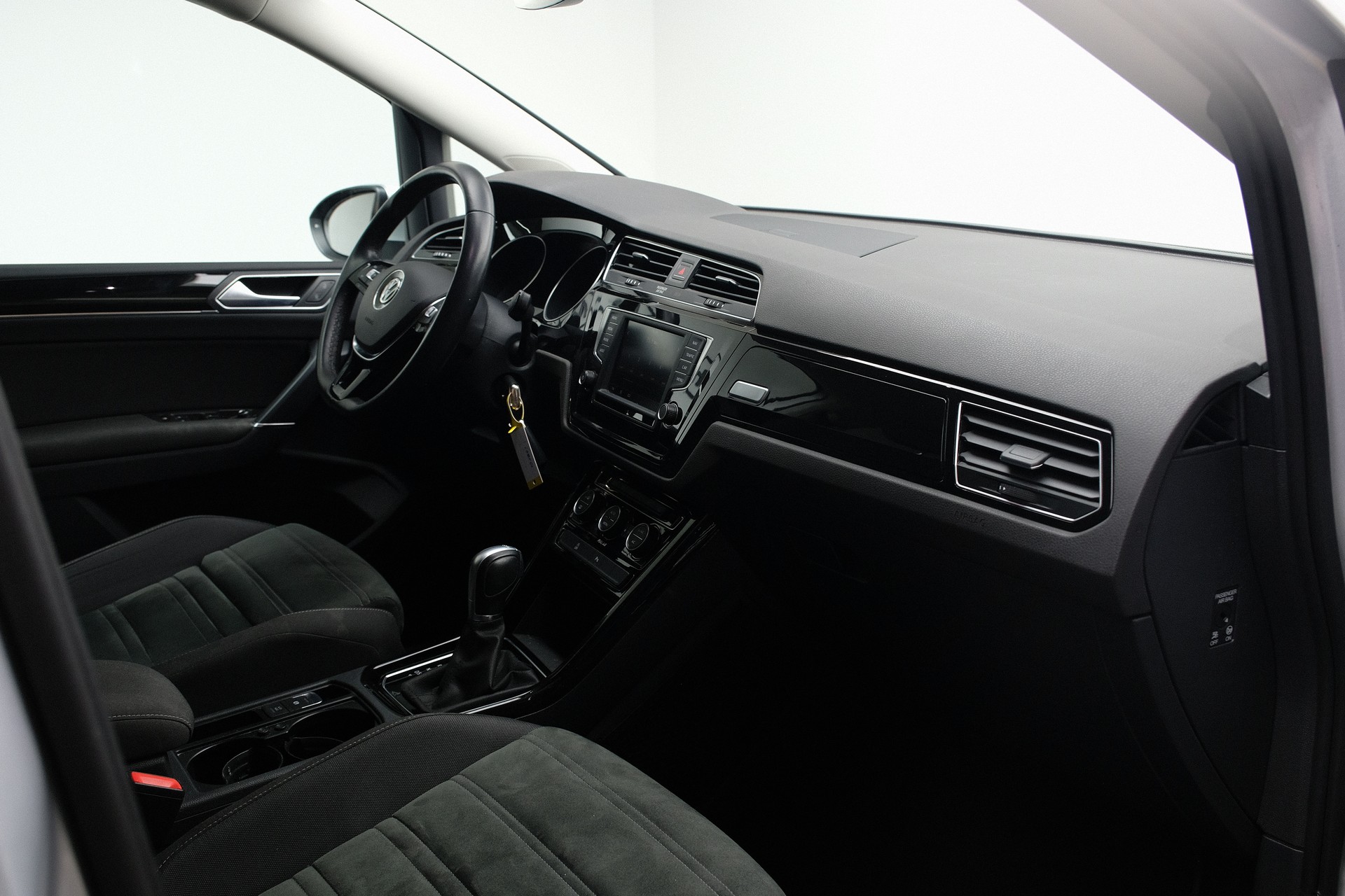 VW Touran 2.0 TDI BlueMotion Technology Comfortline DSG-image-5