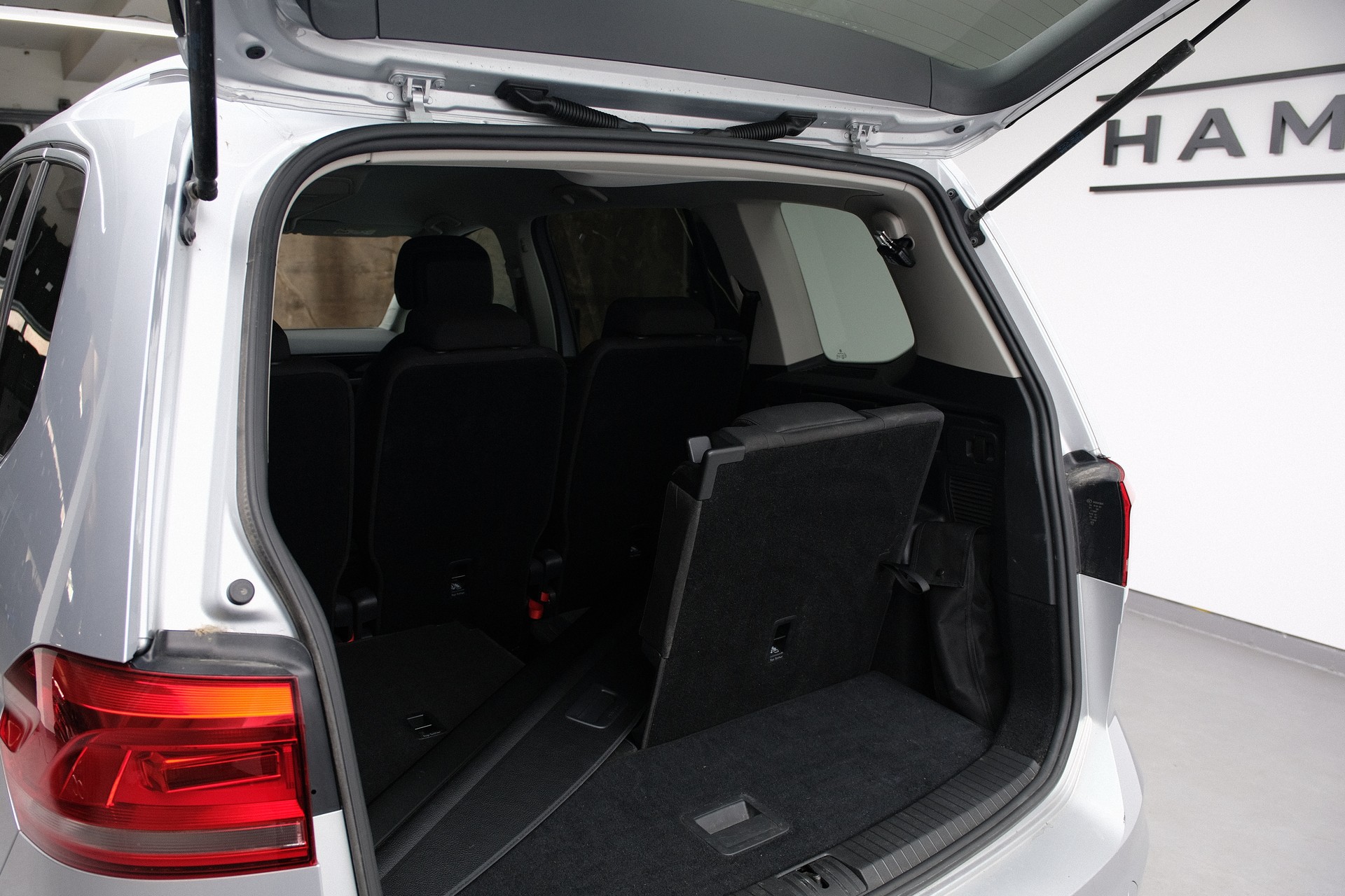 VW Touran 2.0 TDI BlueMotion Technology Comfortline DSG-image-4