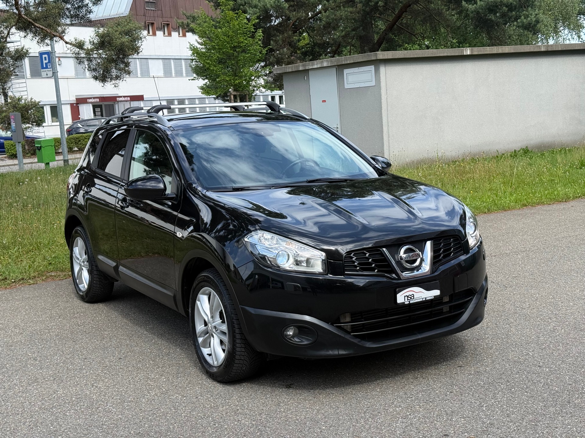 NISSAN Qashqai 2.0 dCi 4WD tekna Automatic-image-1