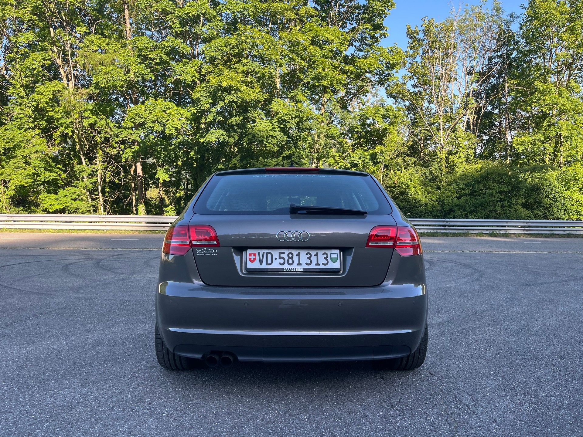 AUDI A3 Sportback 1.8 TFSI Ambiente quattro-image-3