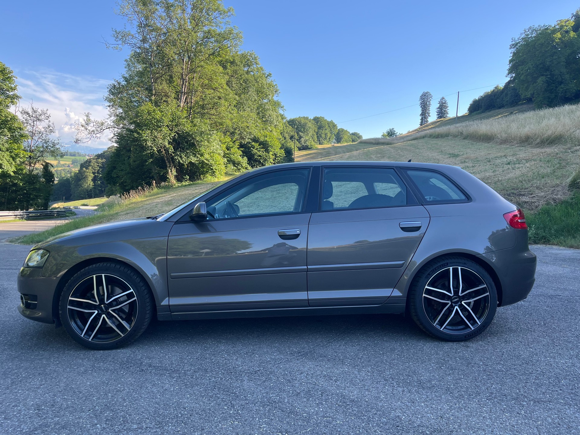 AUDI A3 Sportback 1.8 TFSI Ambiente quattro-image-4
