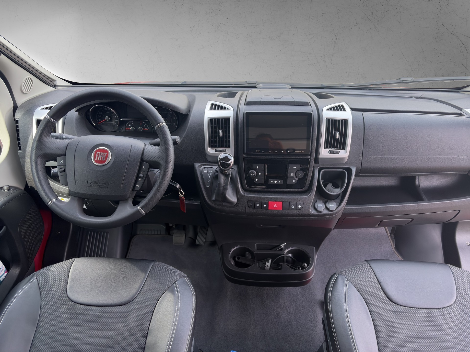 FIAT Bantam V630 Premium-image-12