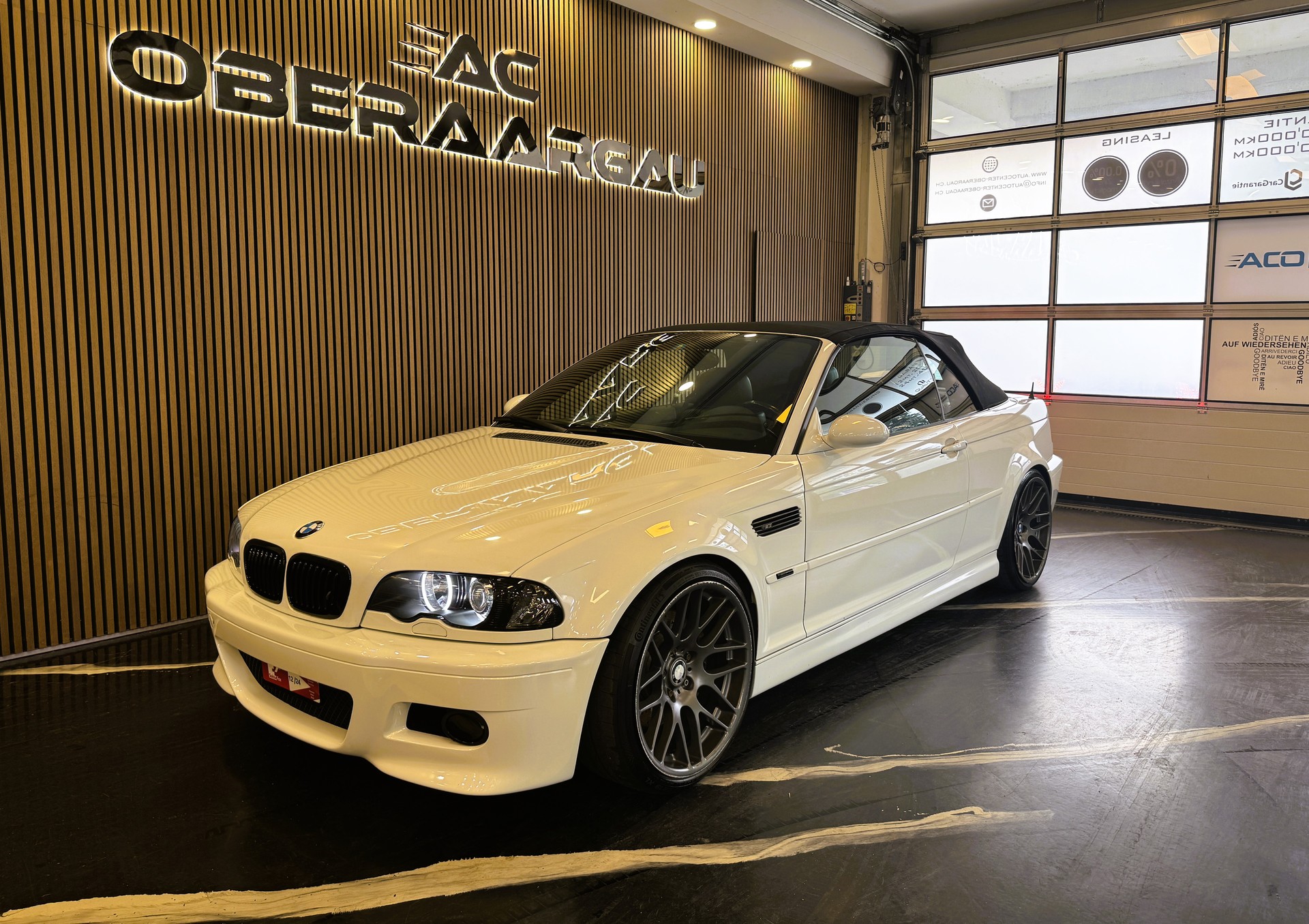 BMW M3 Cabriolet-image-0